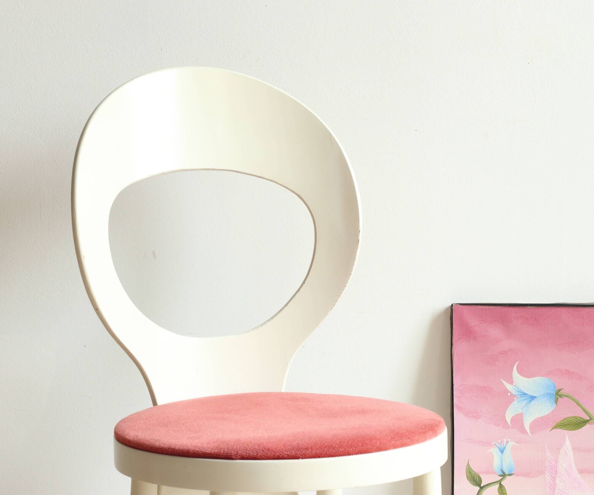 Baumann Seagull chair from the 70s in white lacquered wood and velvet