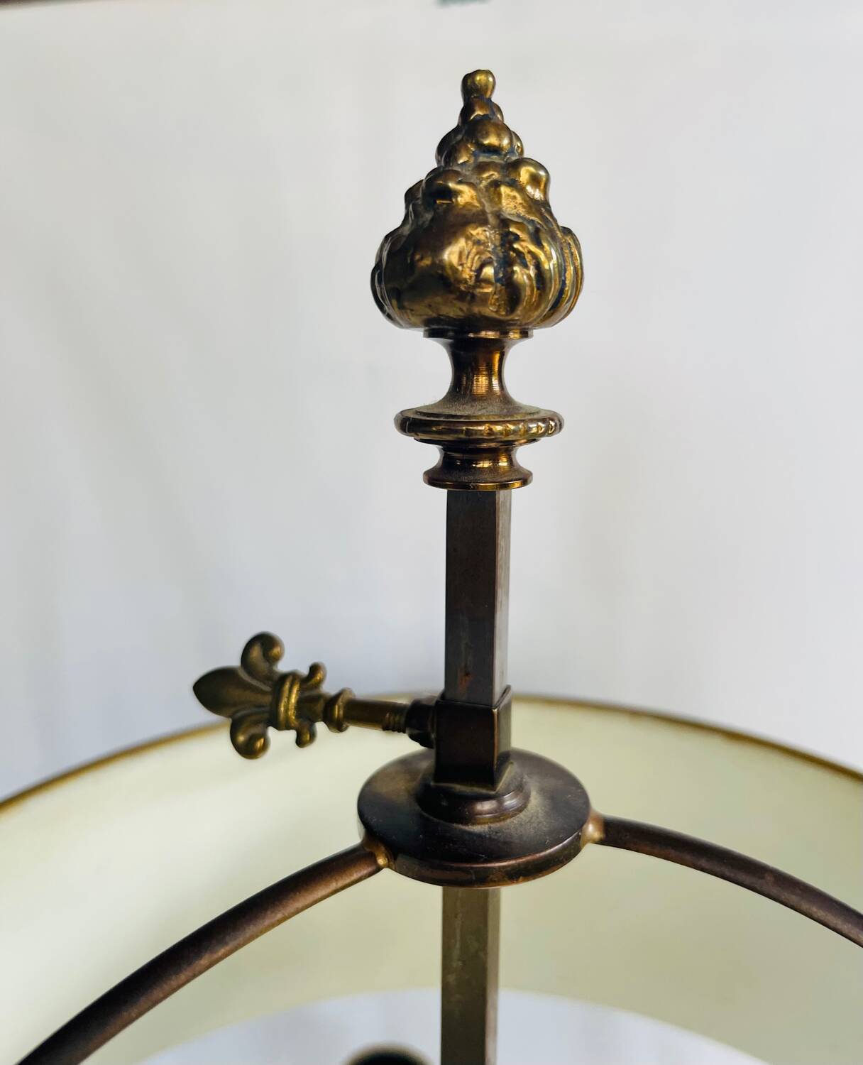 Hot water bottle lamp