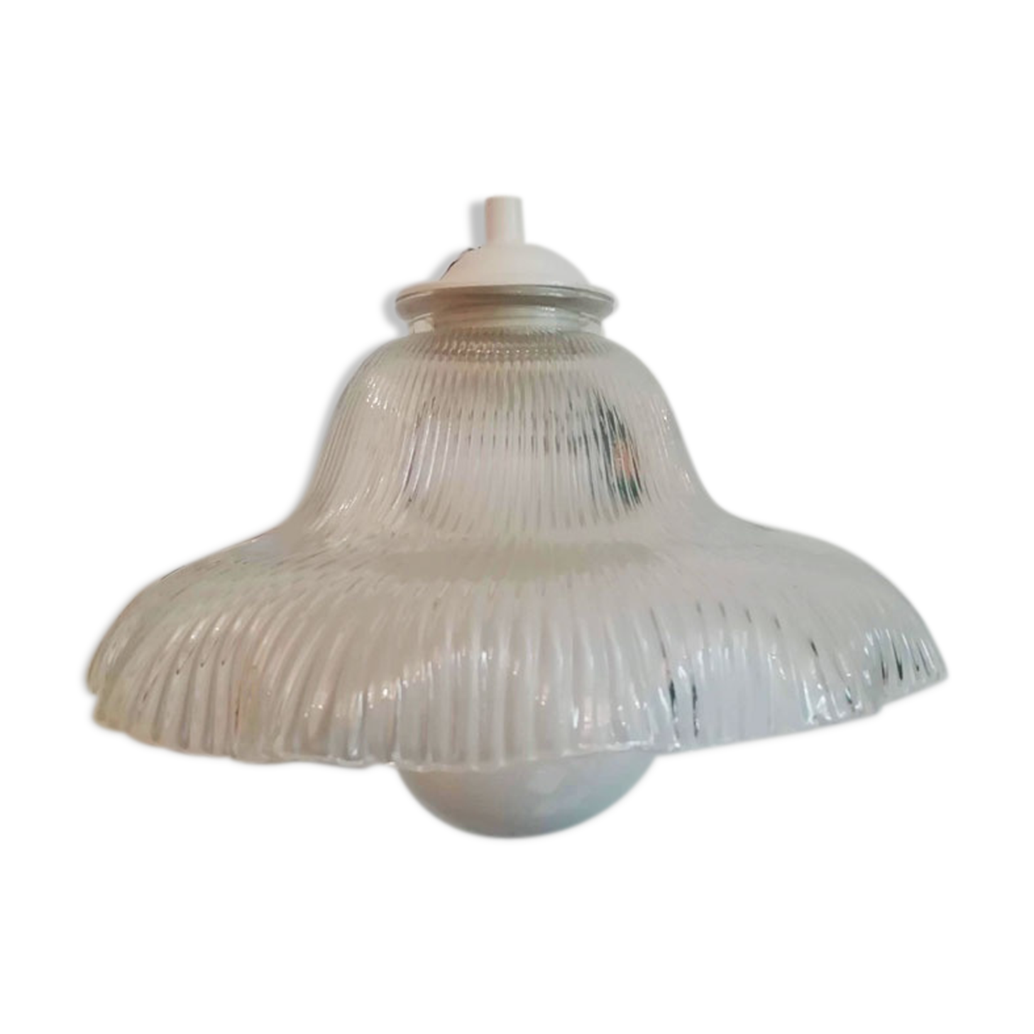 Hanging 40 years glass