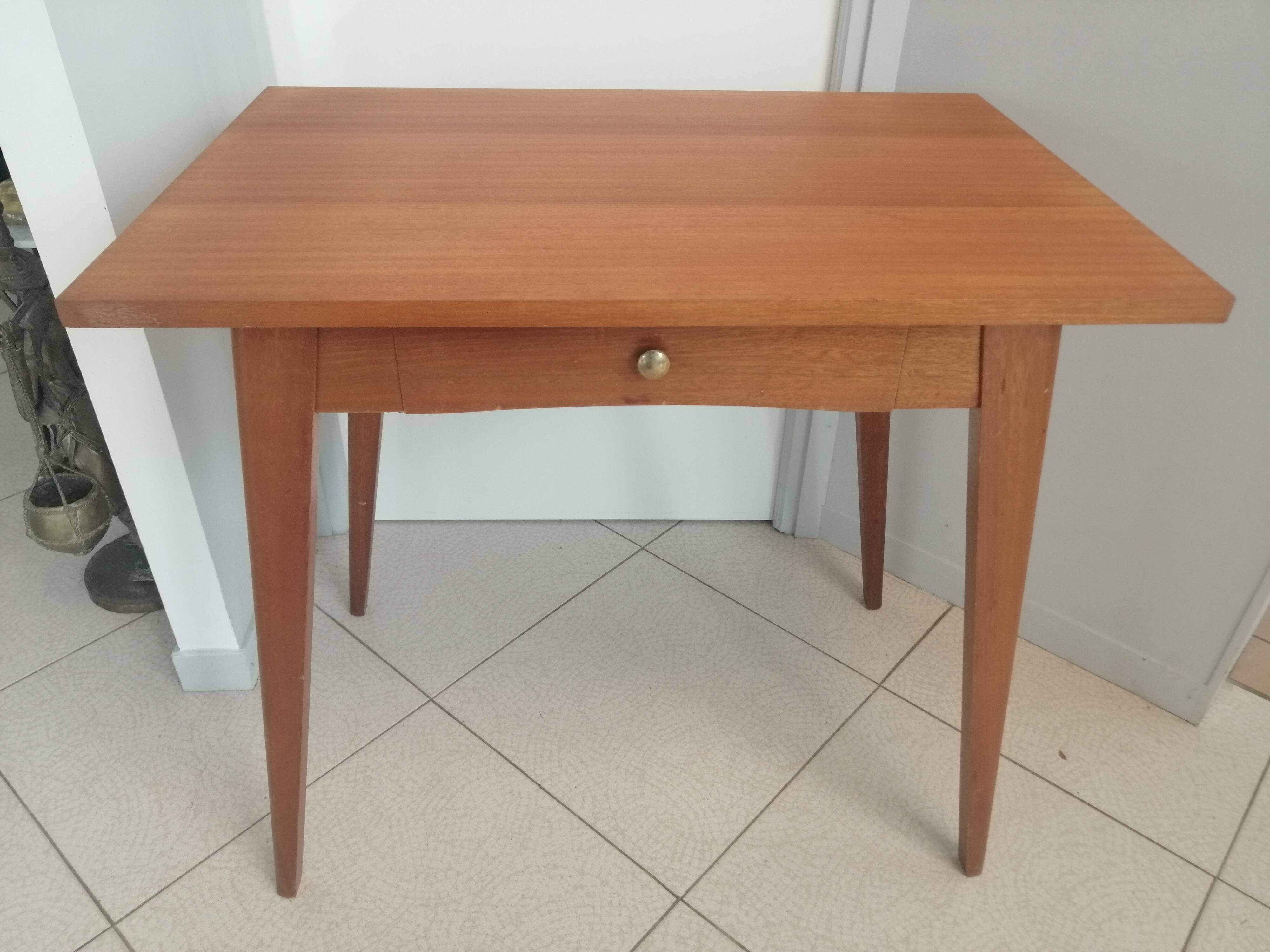 Table desk compass legs