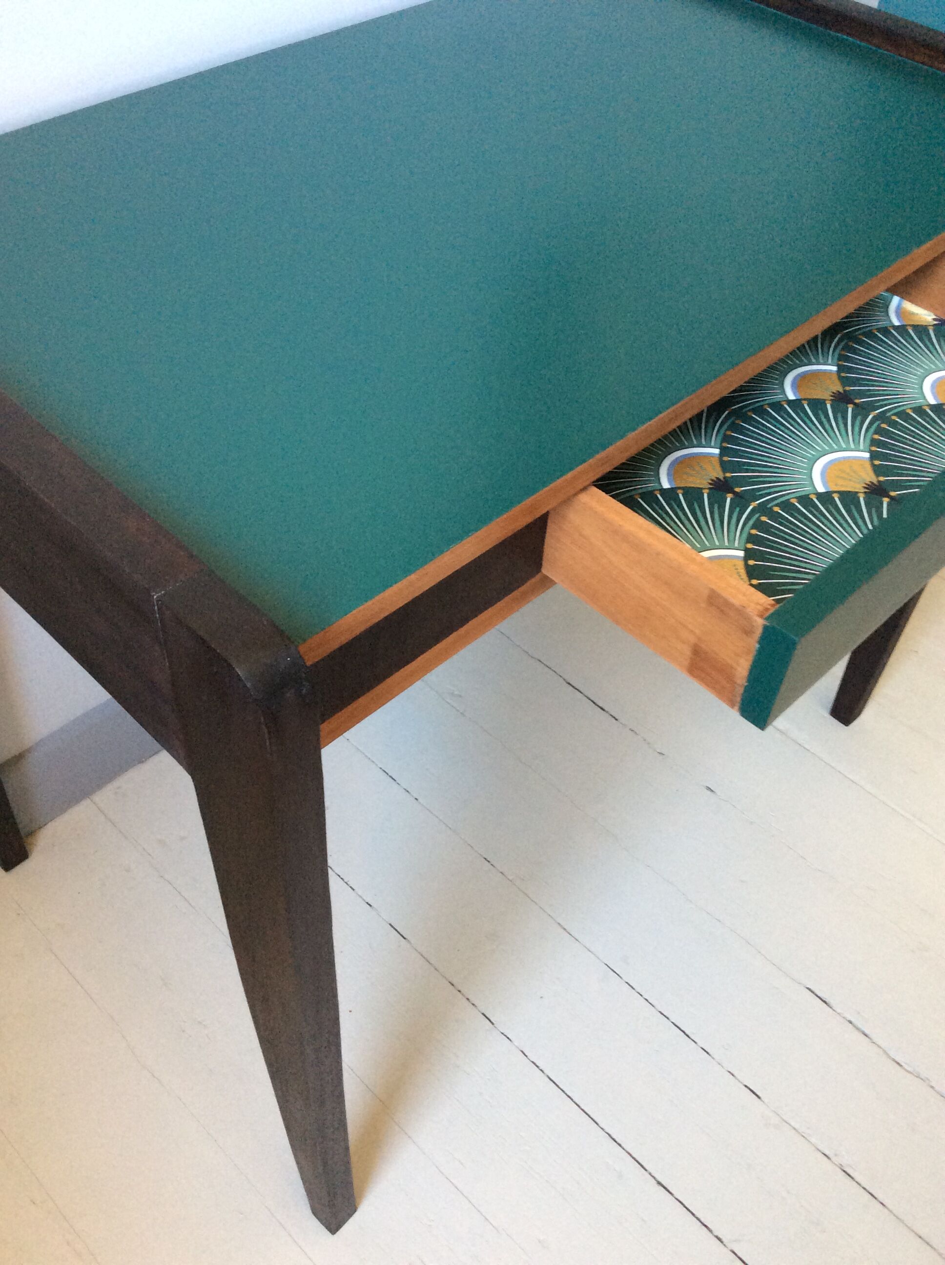 Art deco desk