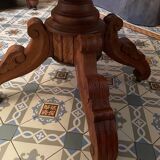 Violin table