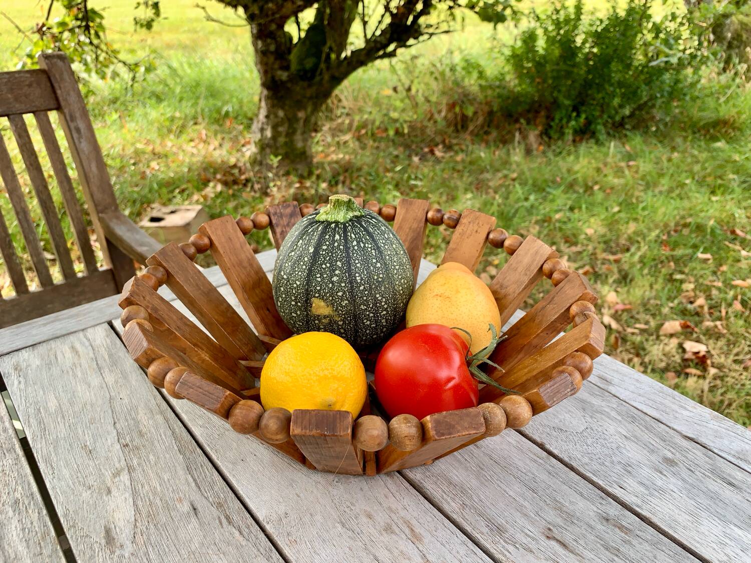Coupe à fruits bois ajouré vintage