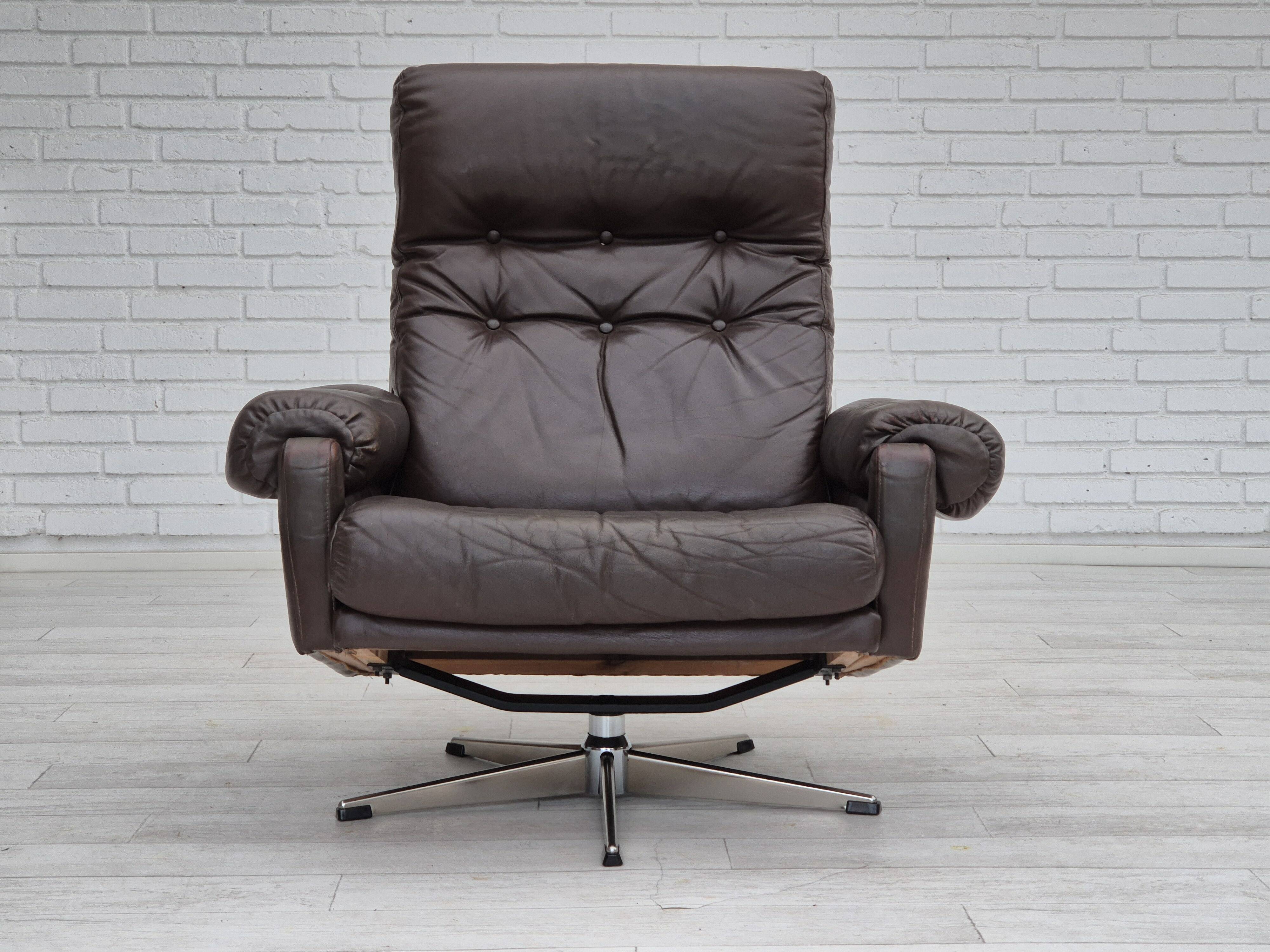1970s, Danish swivel chair, original condition, brown furniture leather.