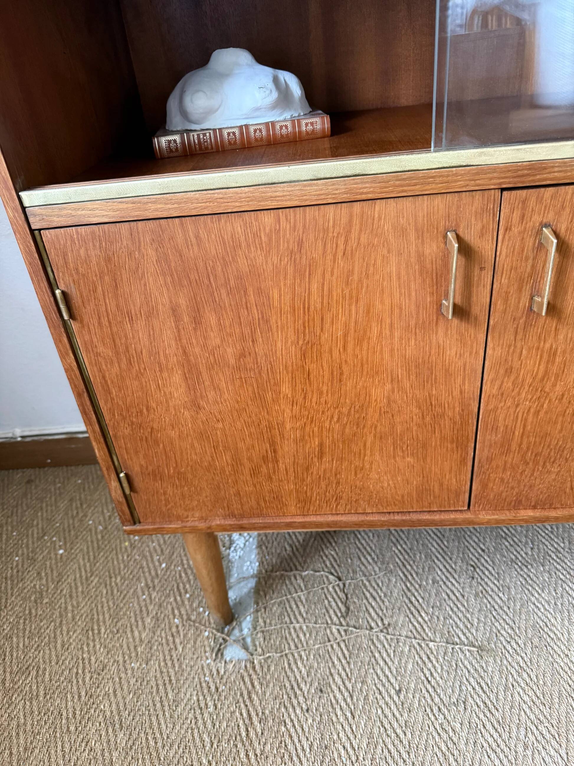Vintage display cabinet bookshelf