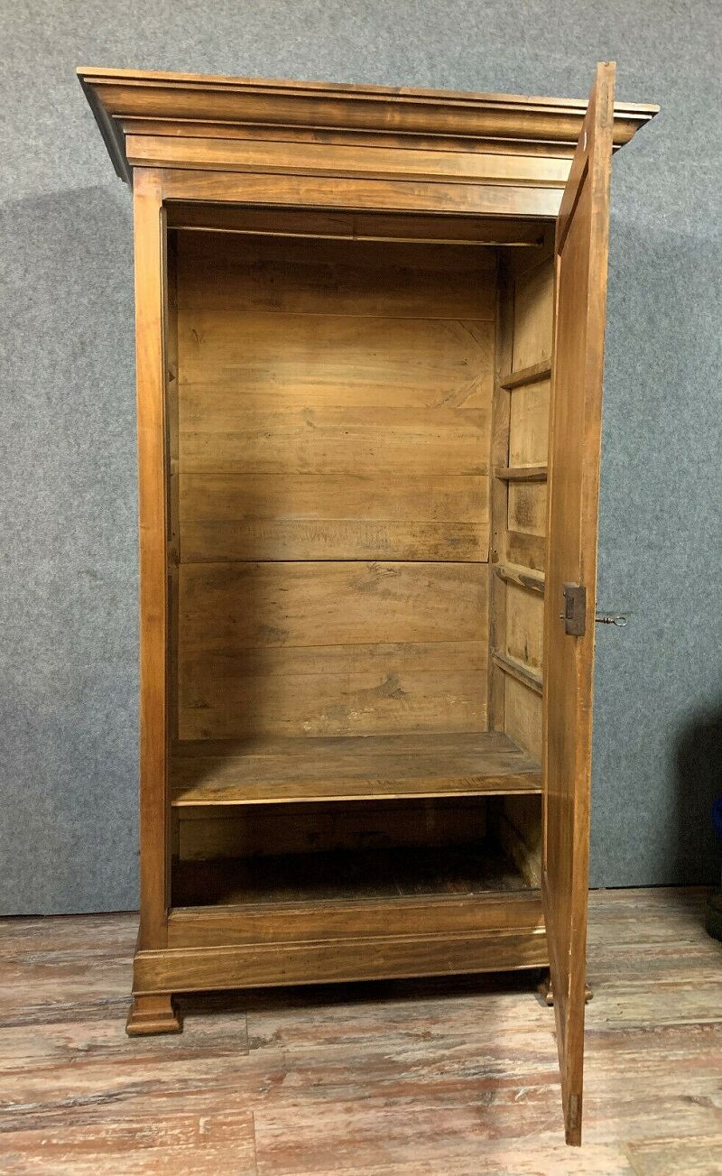 Louis Philippe period bonnetière in poplar around 1830