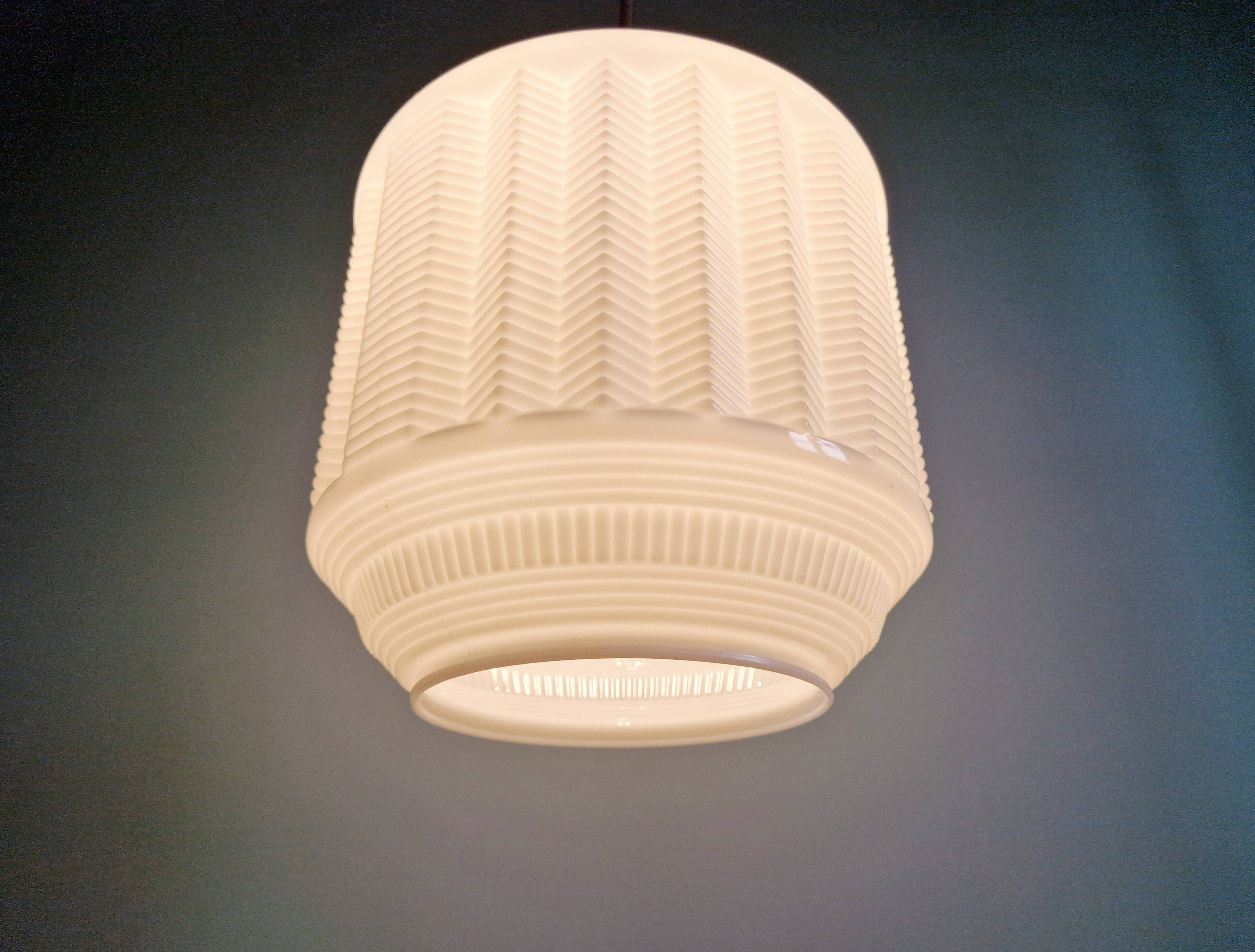 Large Art Deco pendant light in white opaline, 1920s-30s