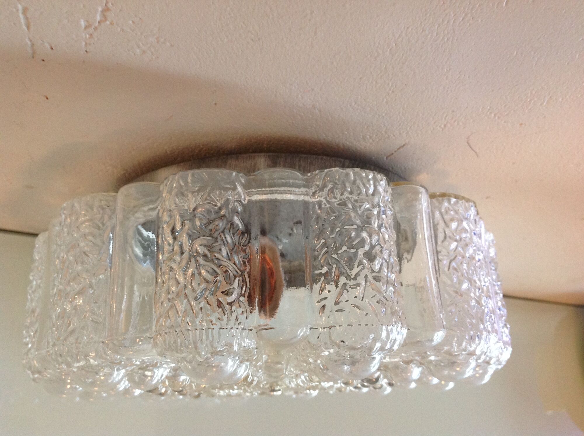 Round ceiling lamp in bubbled glass vintage 60s-70s