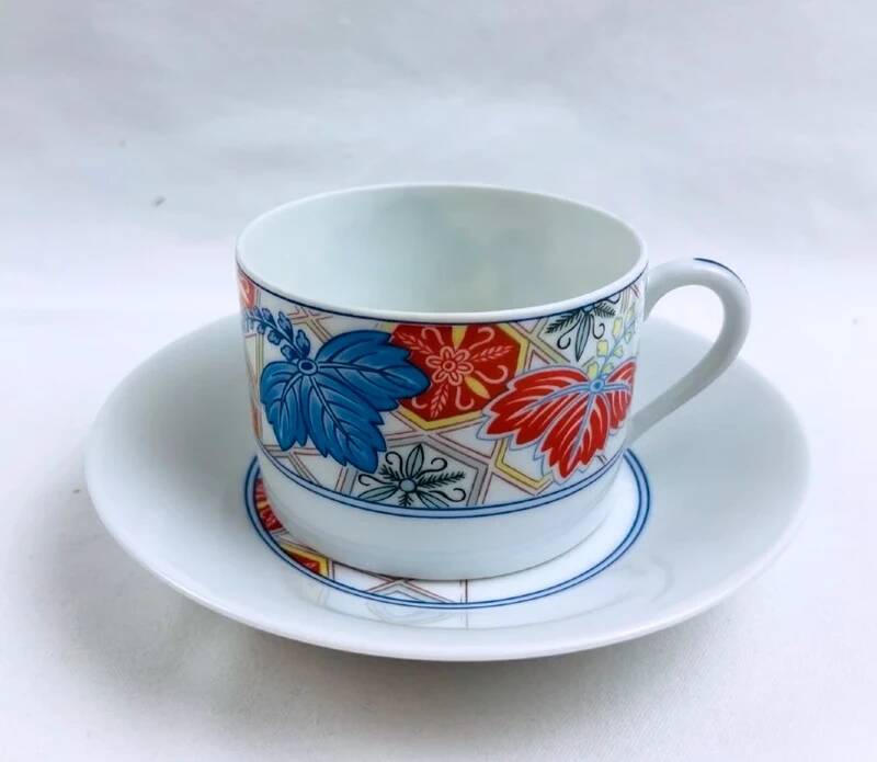 Set of 4 Haviland teacups, Ramatuelle model