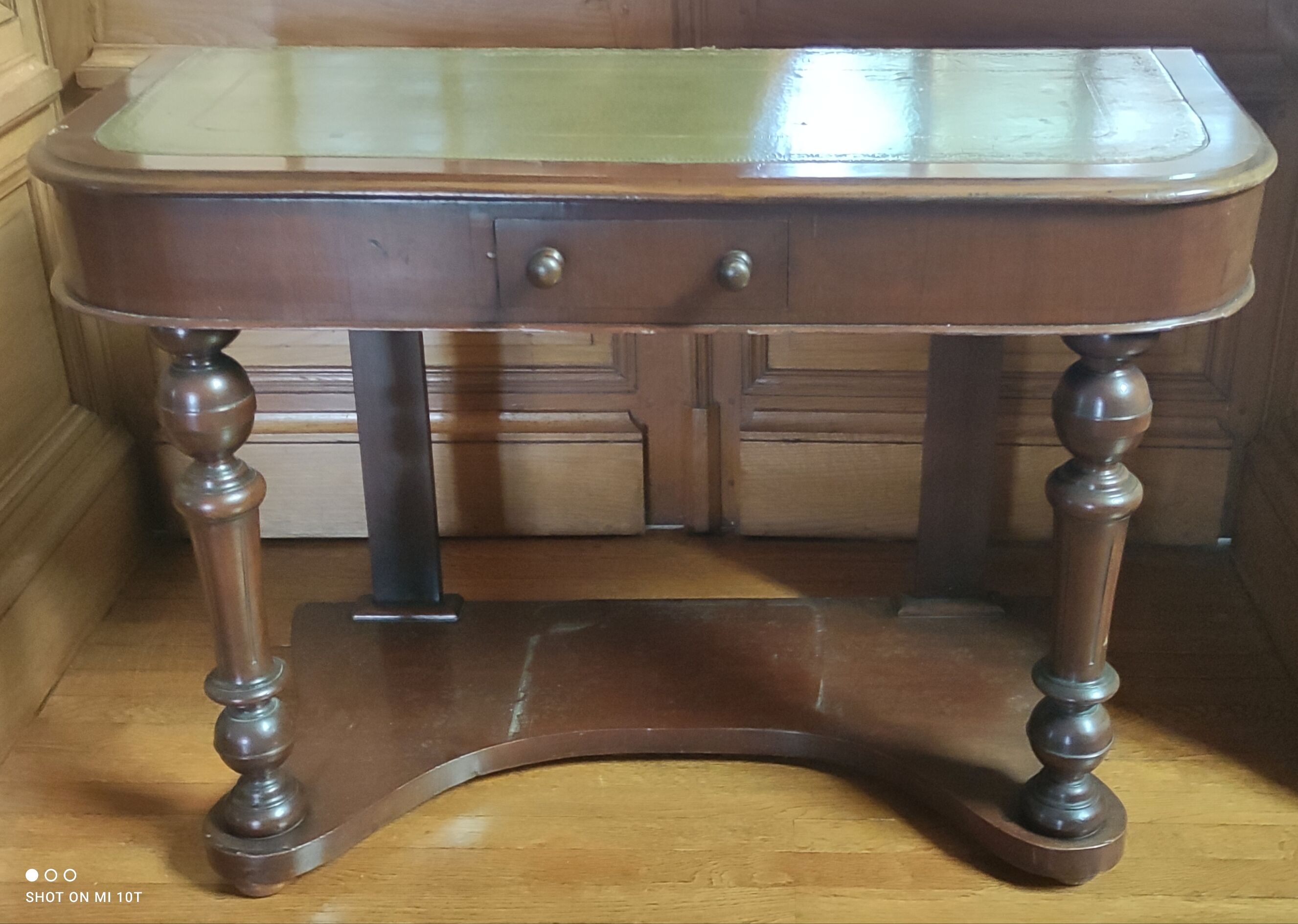 Console/desk/leather underwear/19th century