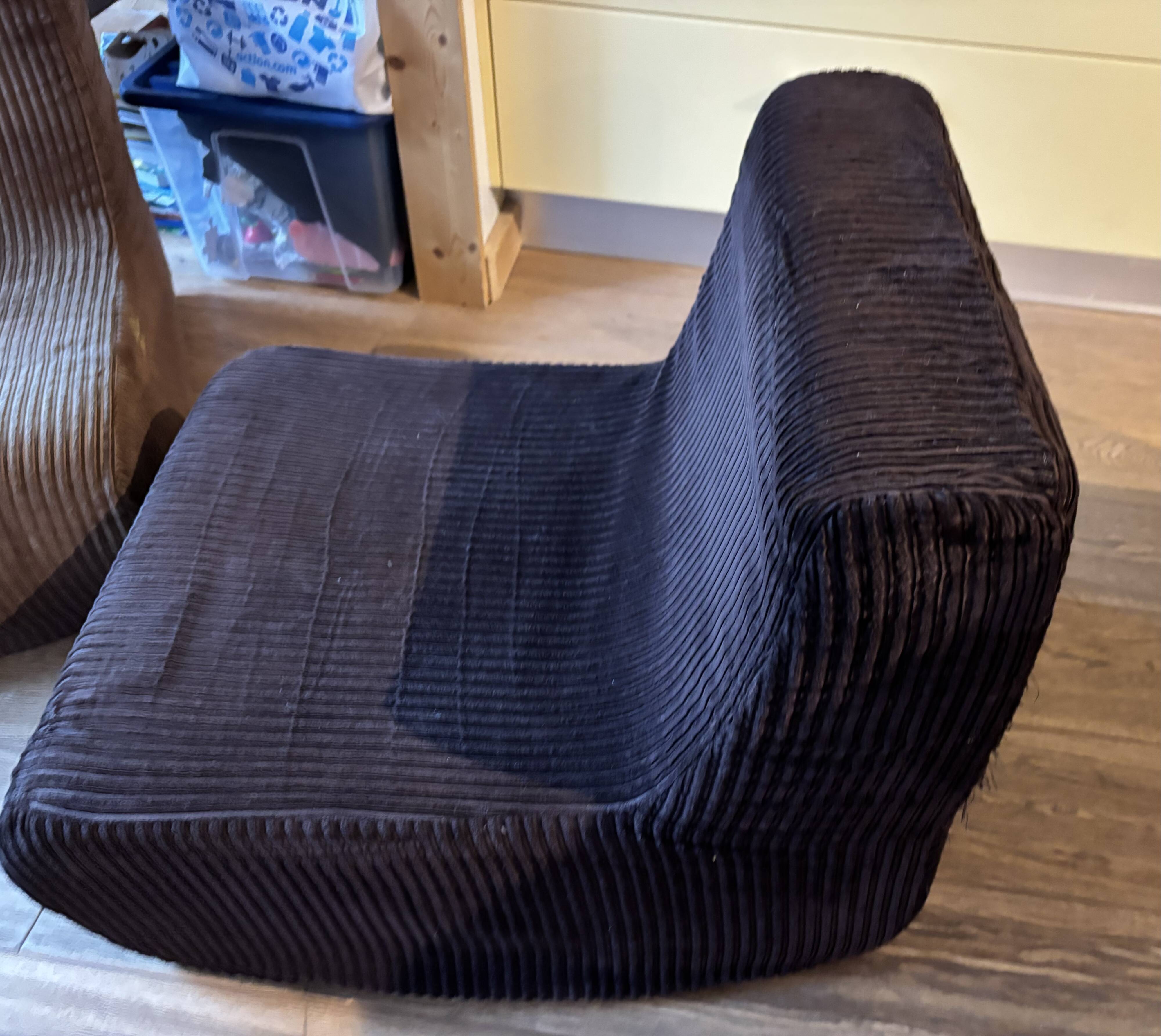 Set of 2 armchairs Circa 70’s