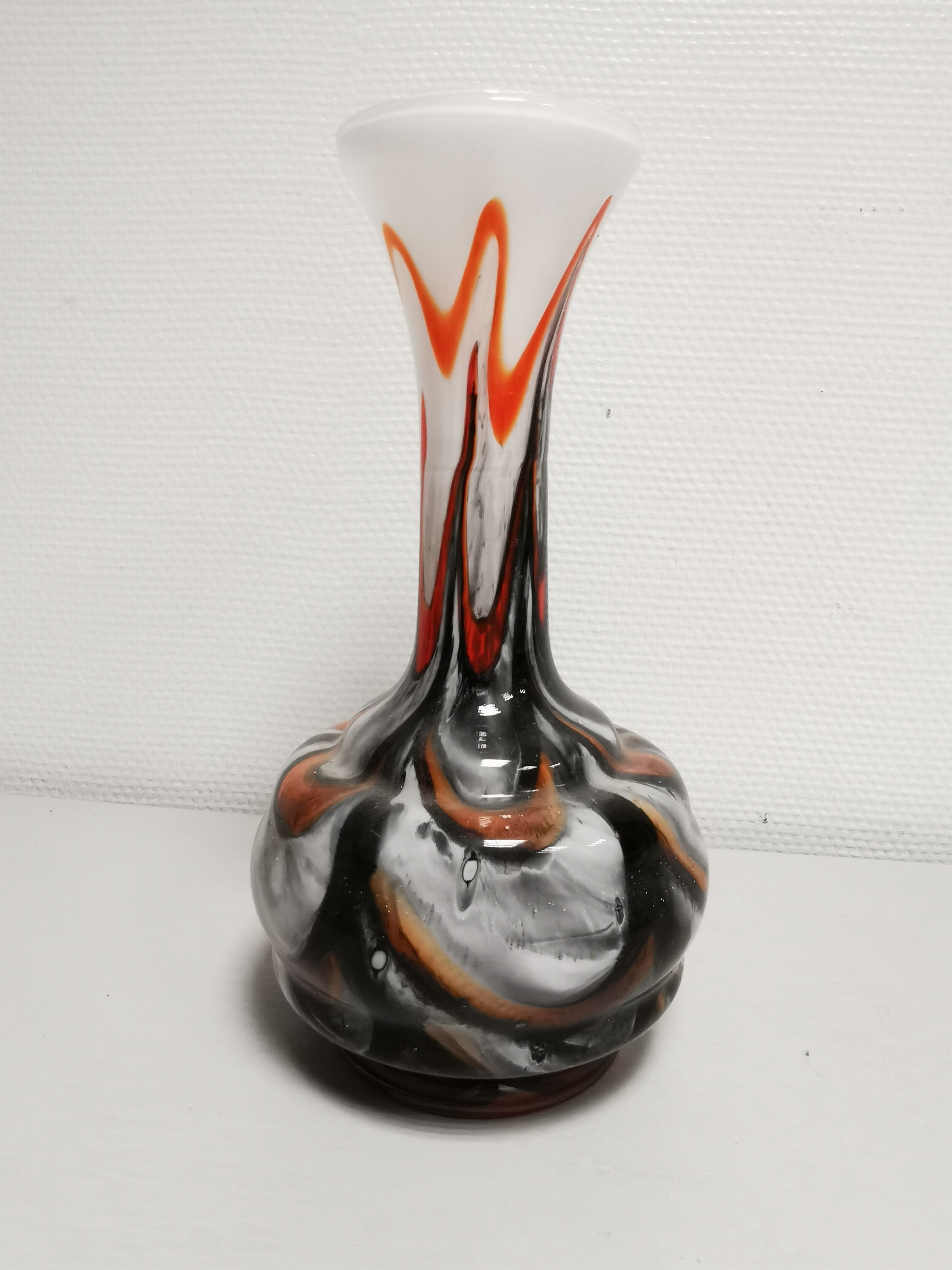 Vintage vase in polychrome blown glass