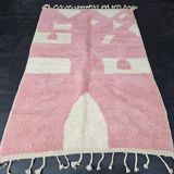 Beni Mrirt rug, handmade in traditional style, size 140 x 260 cm.