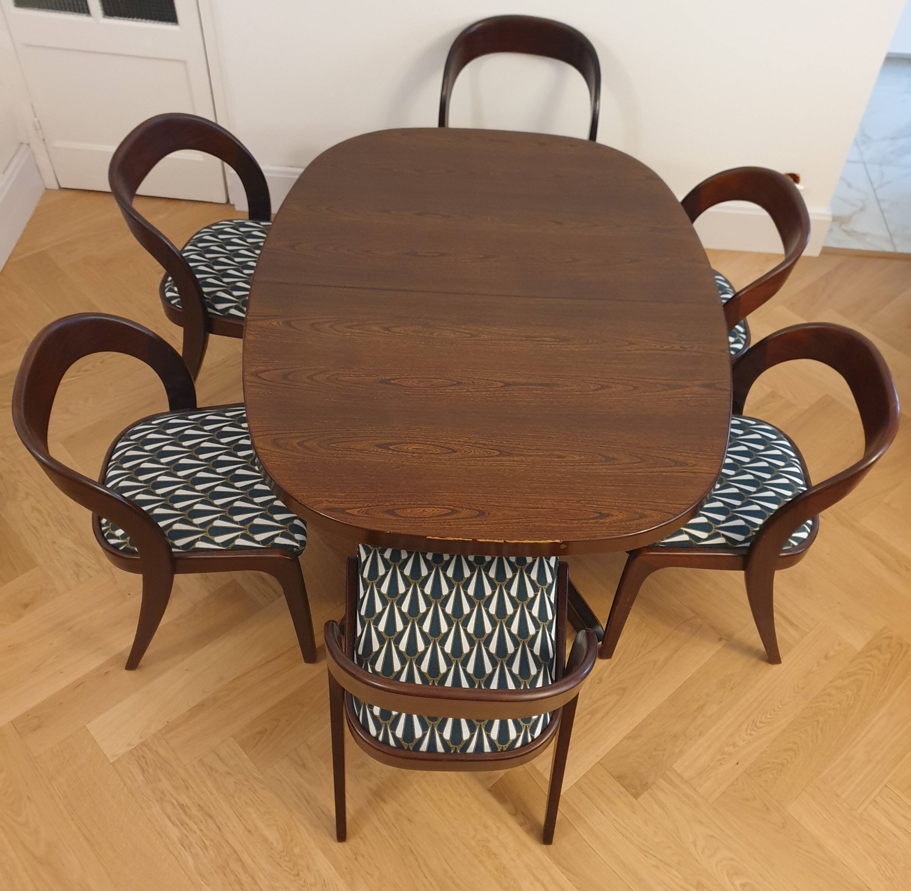 Table & 6 Baumann chairs model "gondole"