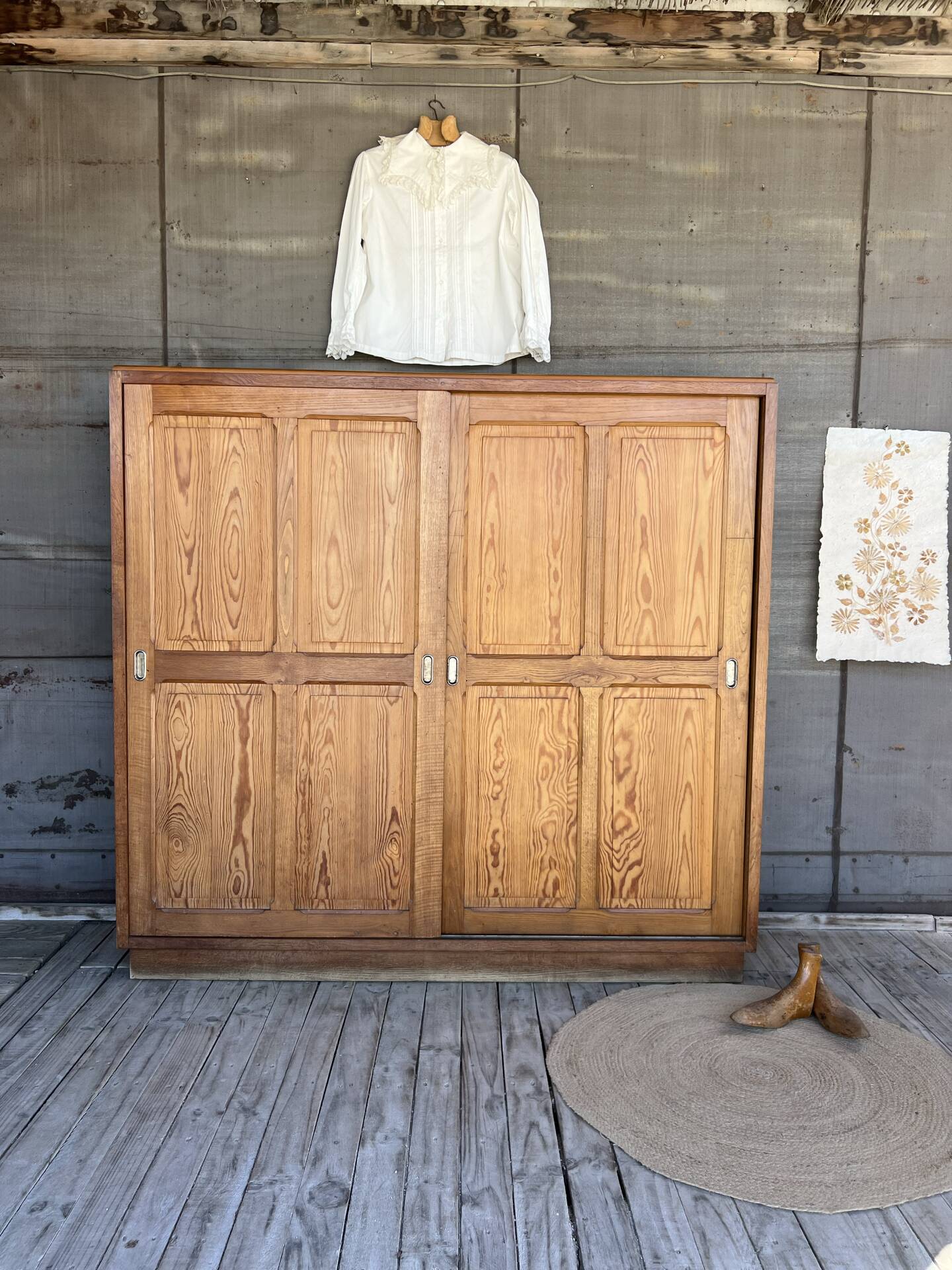 Sliding door wardrobe