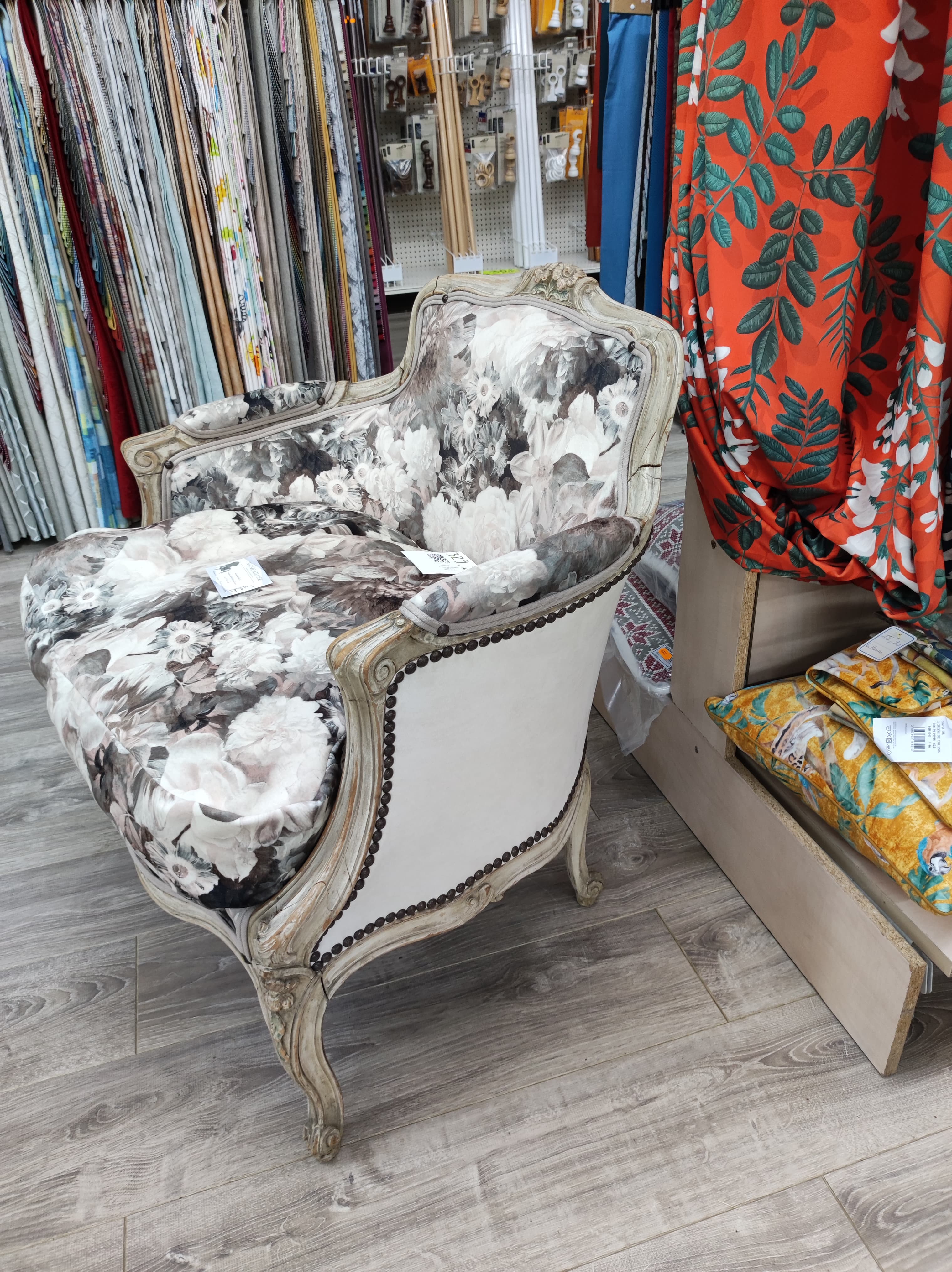 Shepherdess Louis XV