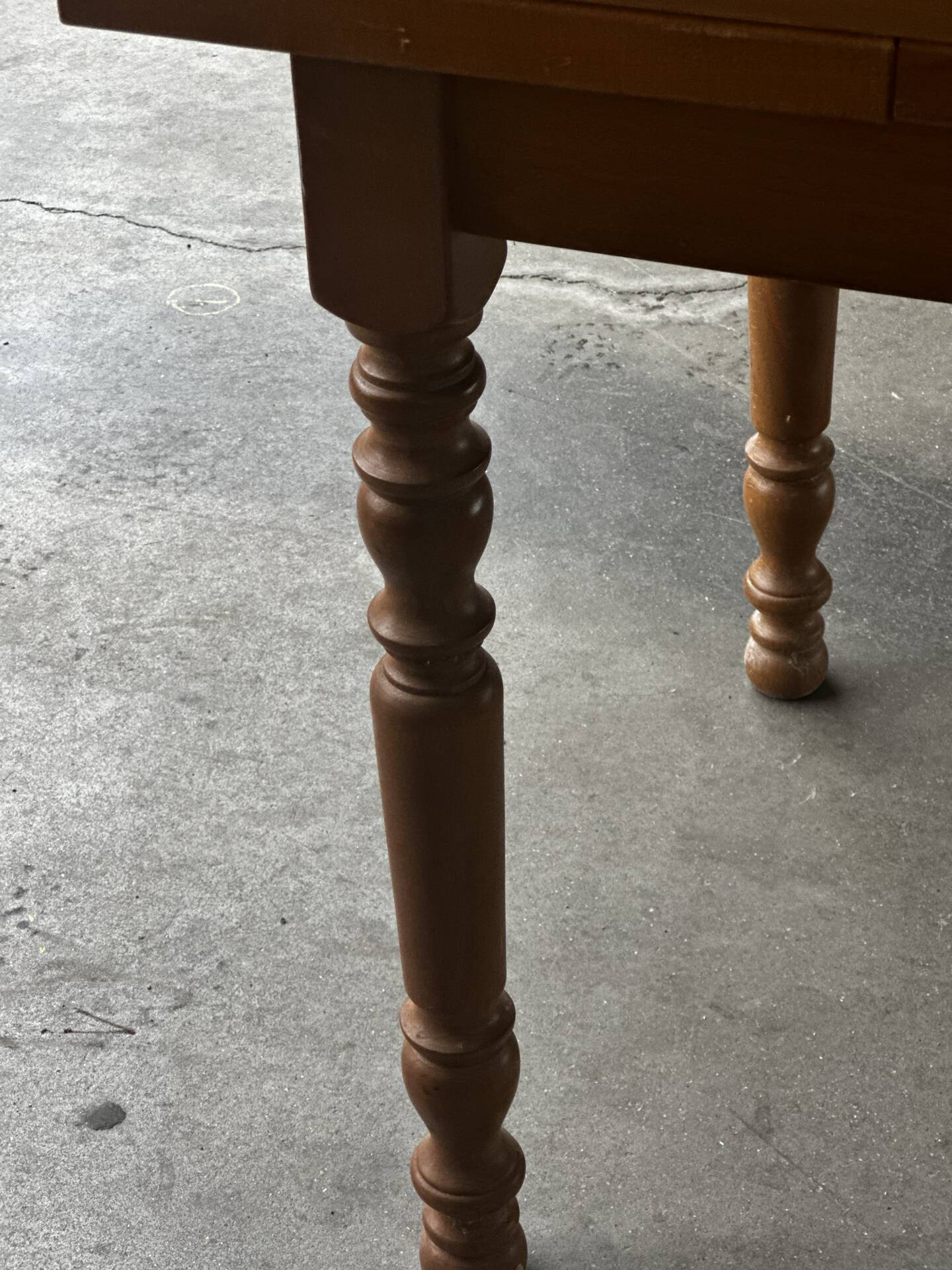 Vintage extendable dining table in wood and ceramic – 1970s