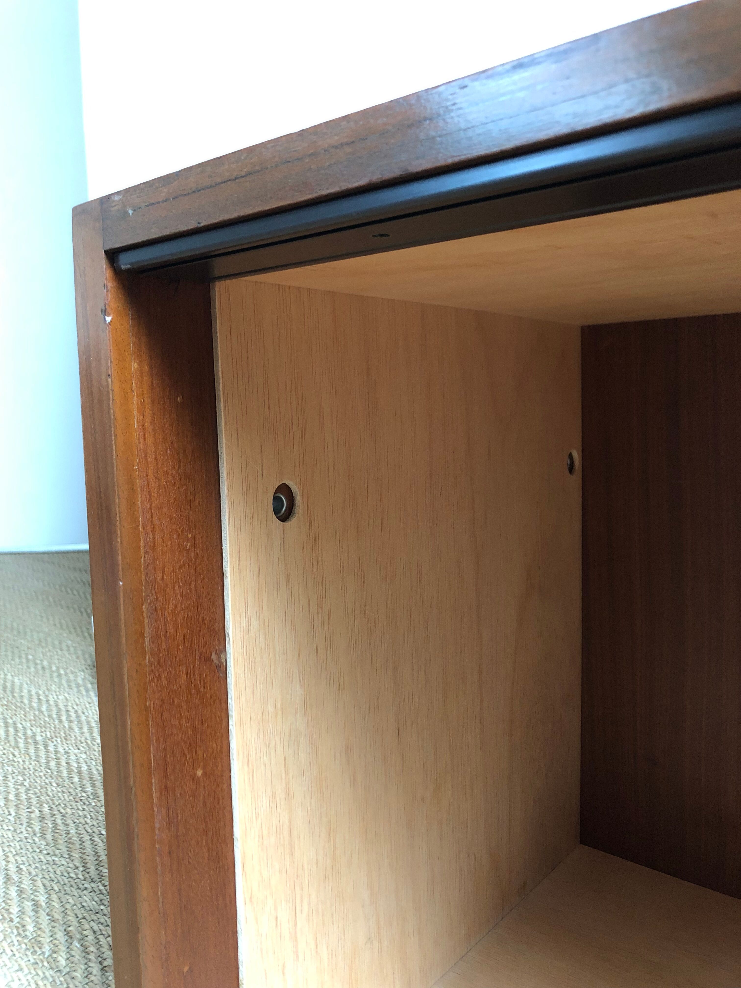 Wall-mounted sideboard