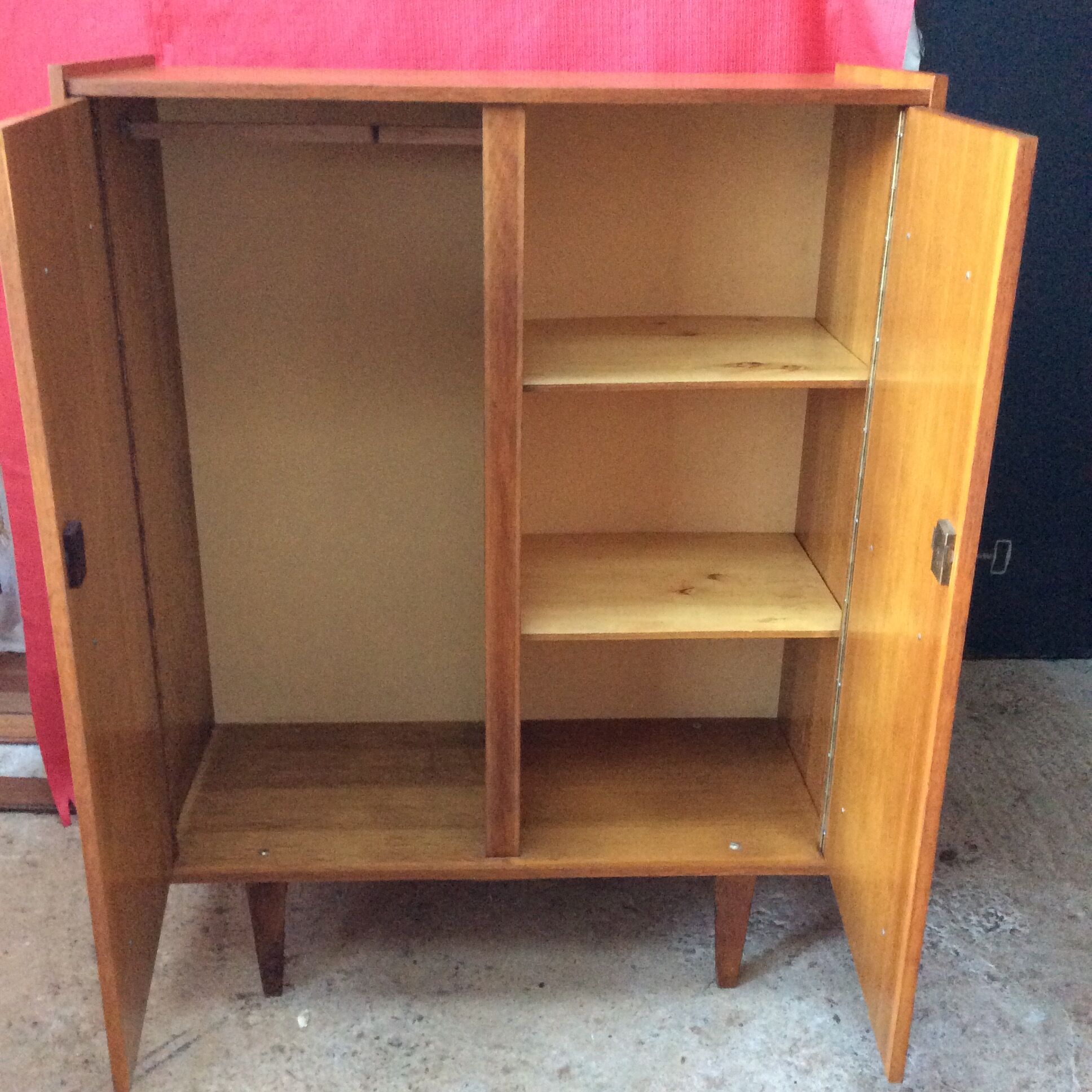 Armoire vintage bois et croisillons en rotin Selency