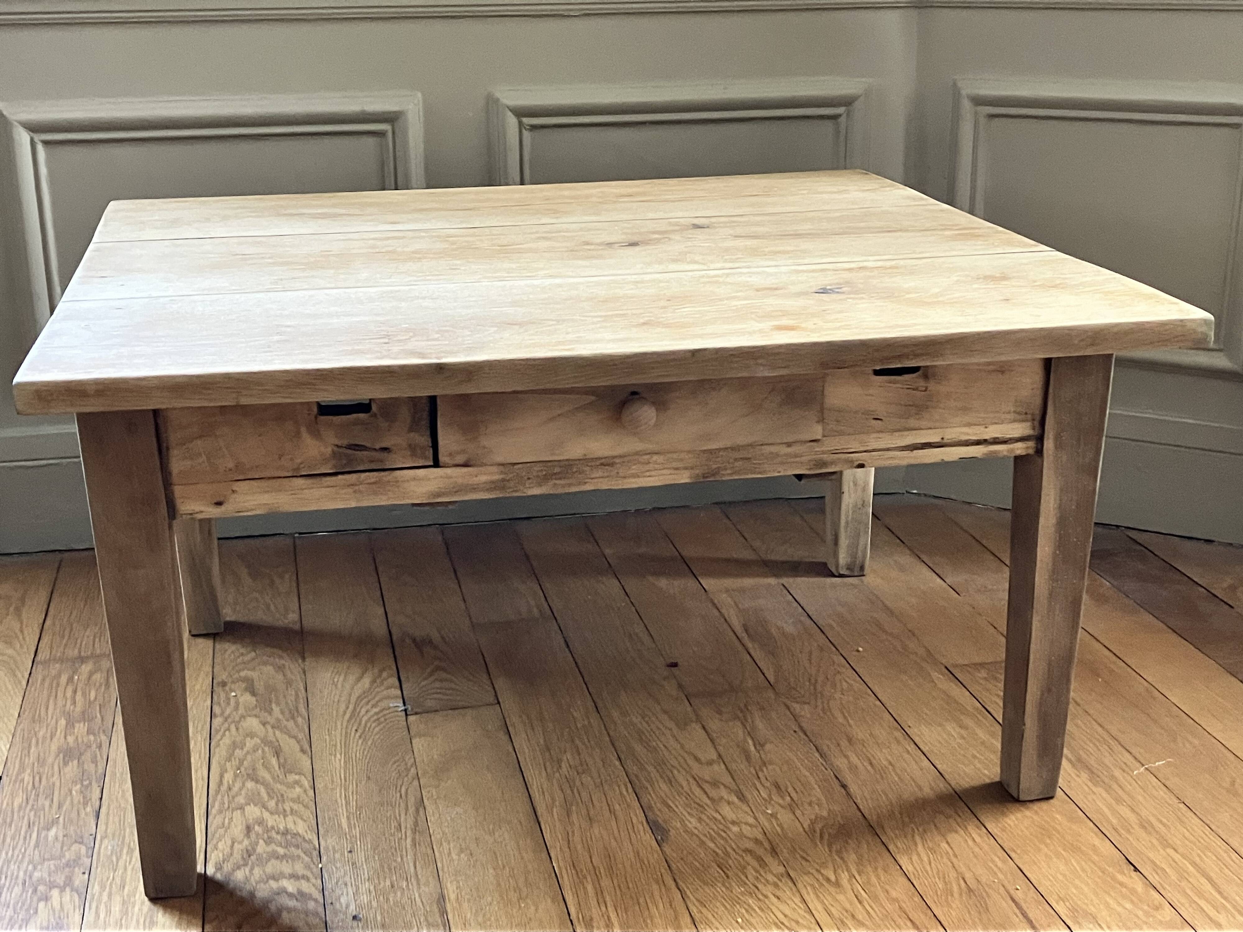 Table basse de ferme