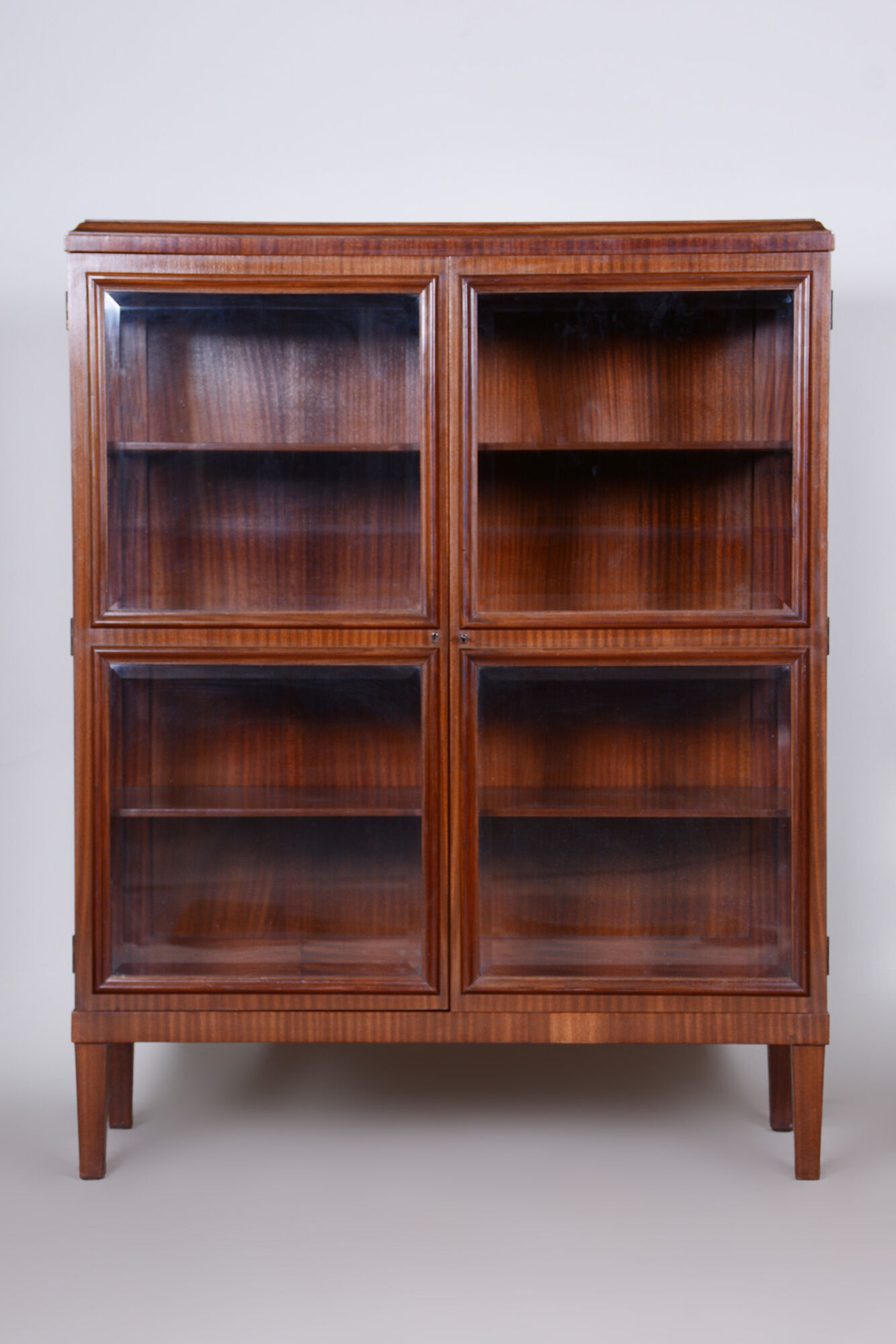 Art Deco display cabinet made un 1930s Czechia - Restored Mahogany