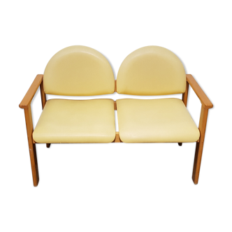 vintage 2-seater sofa in 1980