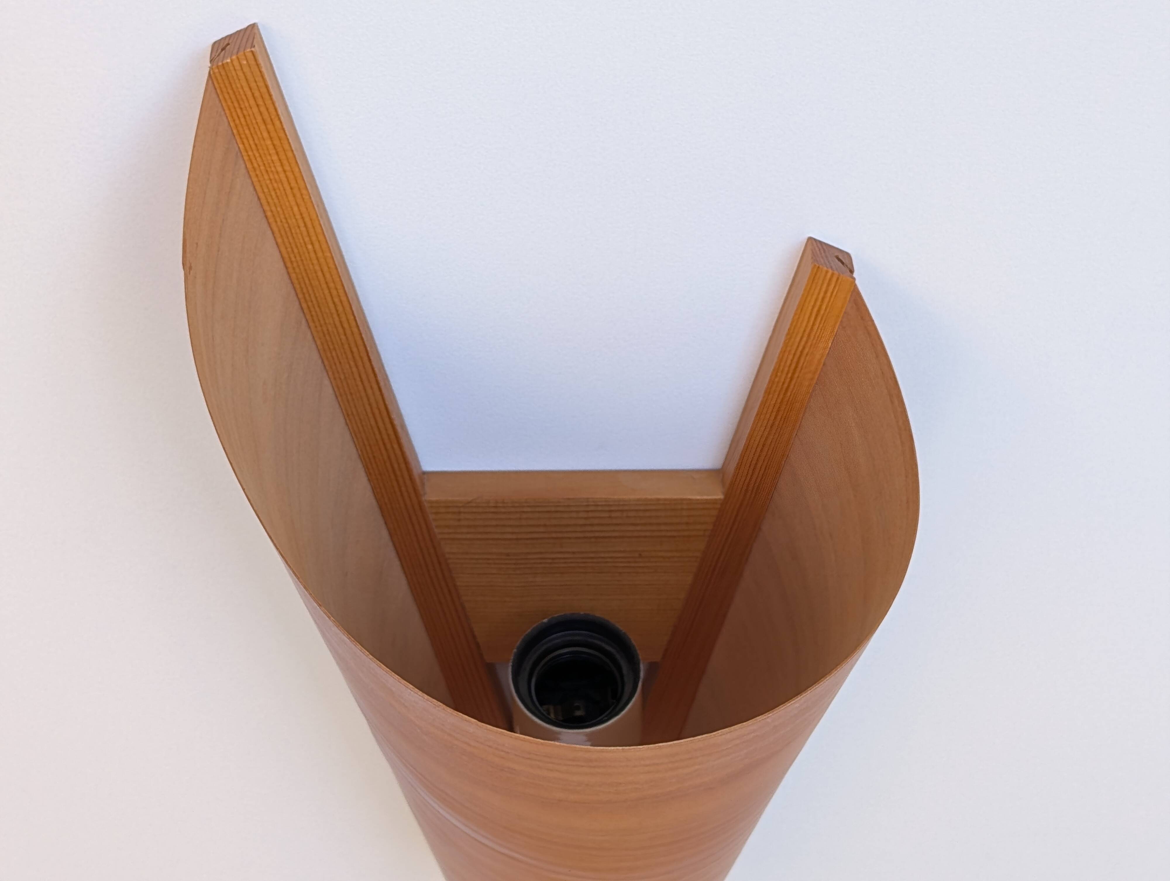 Wooden wall light