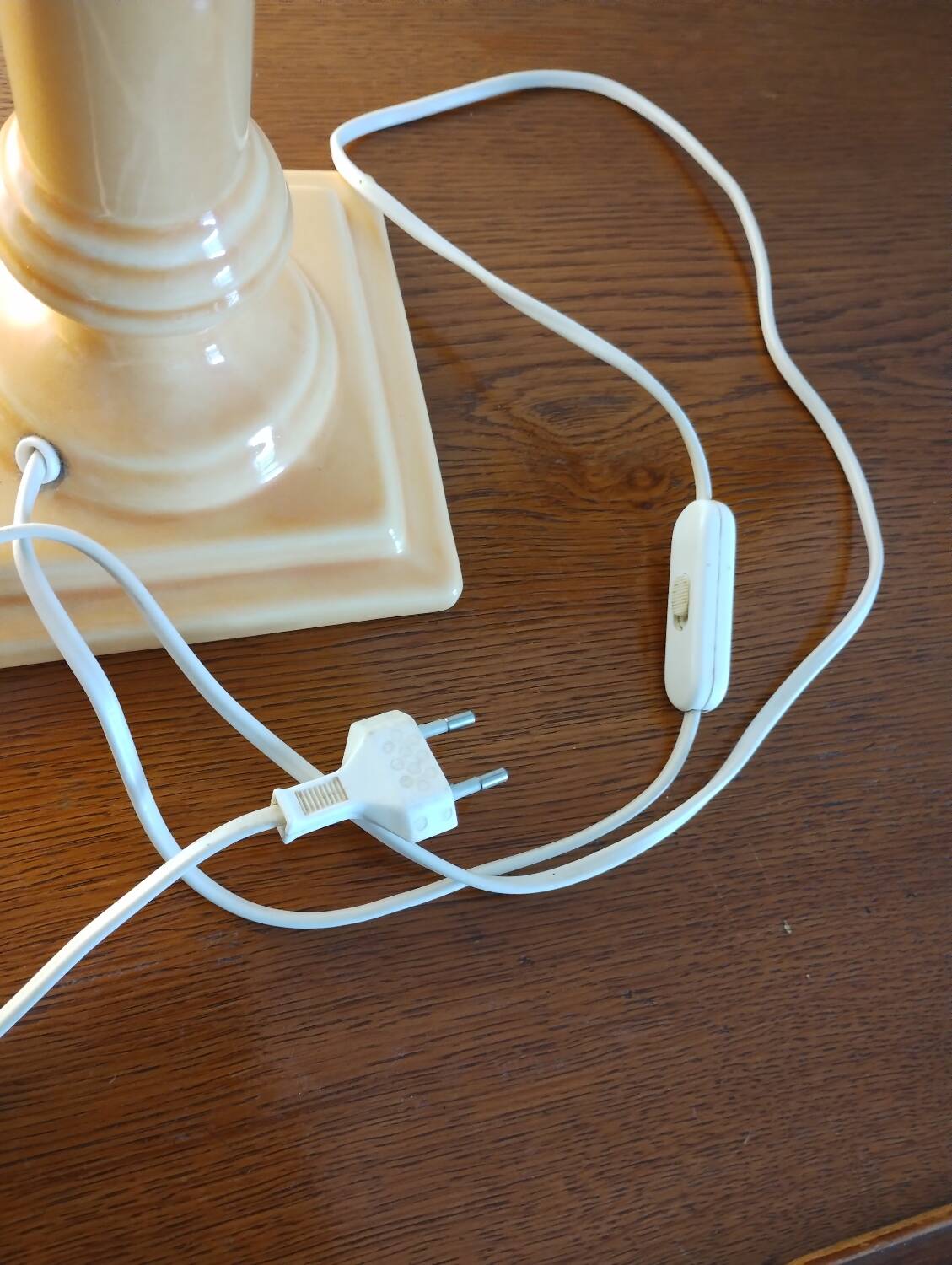 Ceramic lamp