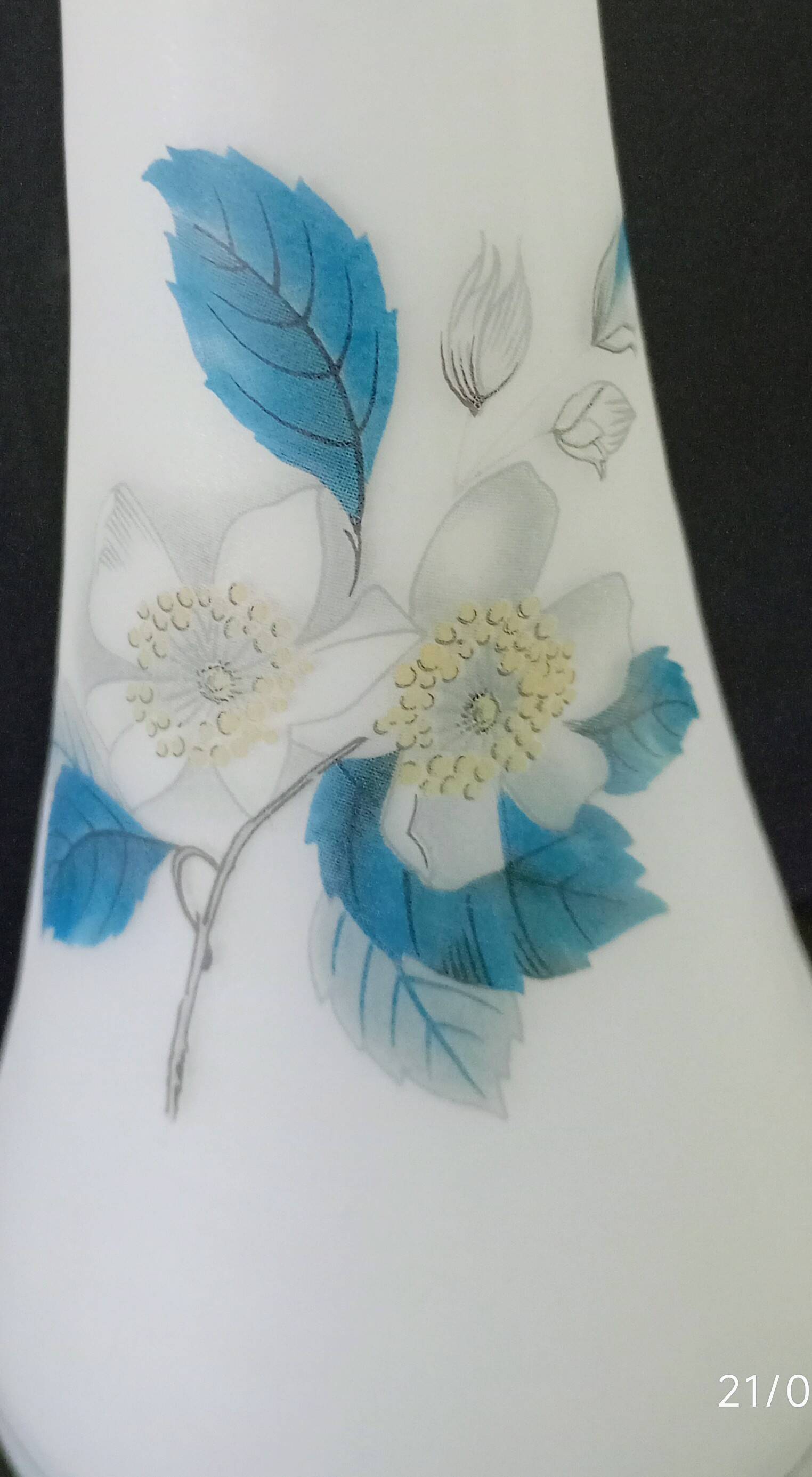 Vase en opaline satinée