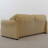 Set (2) Cassina Maralunga Sofas in beige Bouchlé-Fabrics by Vico Magistrett