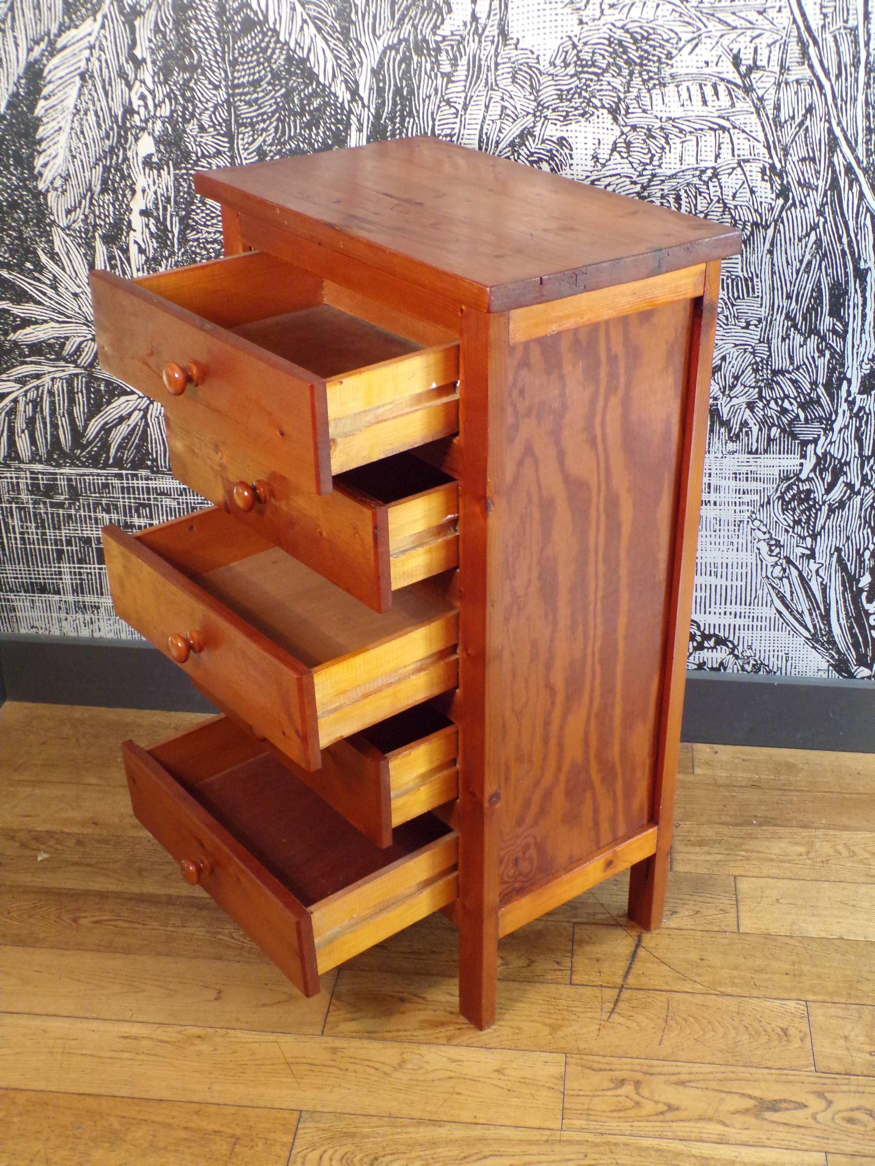 5-drawer pine chest of drawers