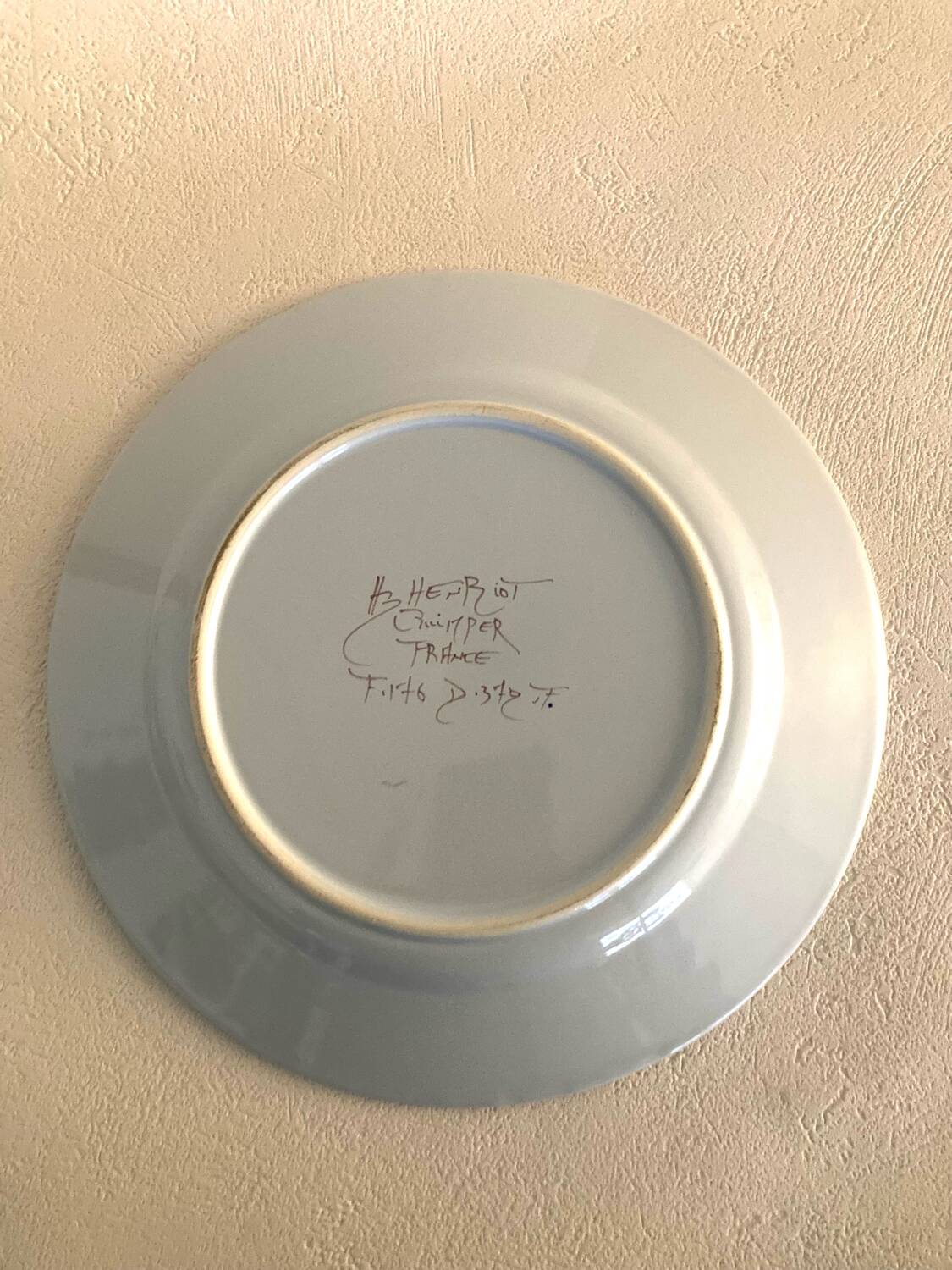 Henriot Quimper flat plate with Rooster decoration