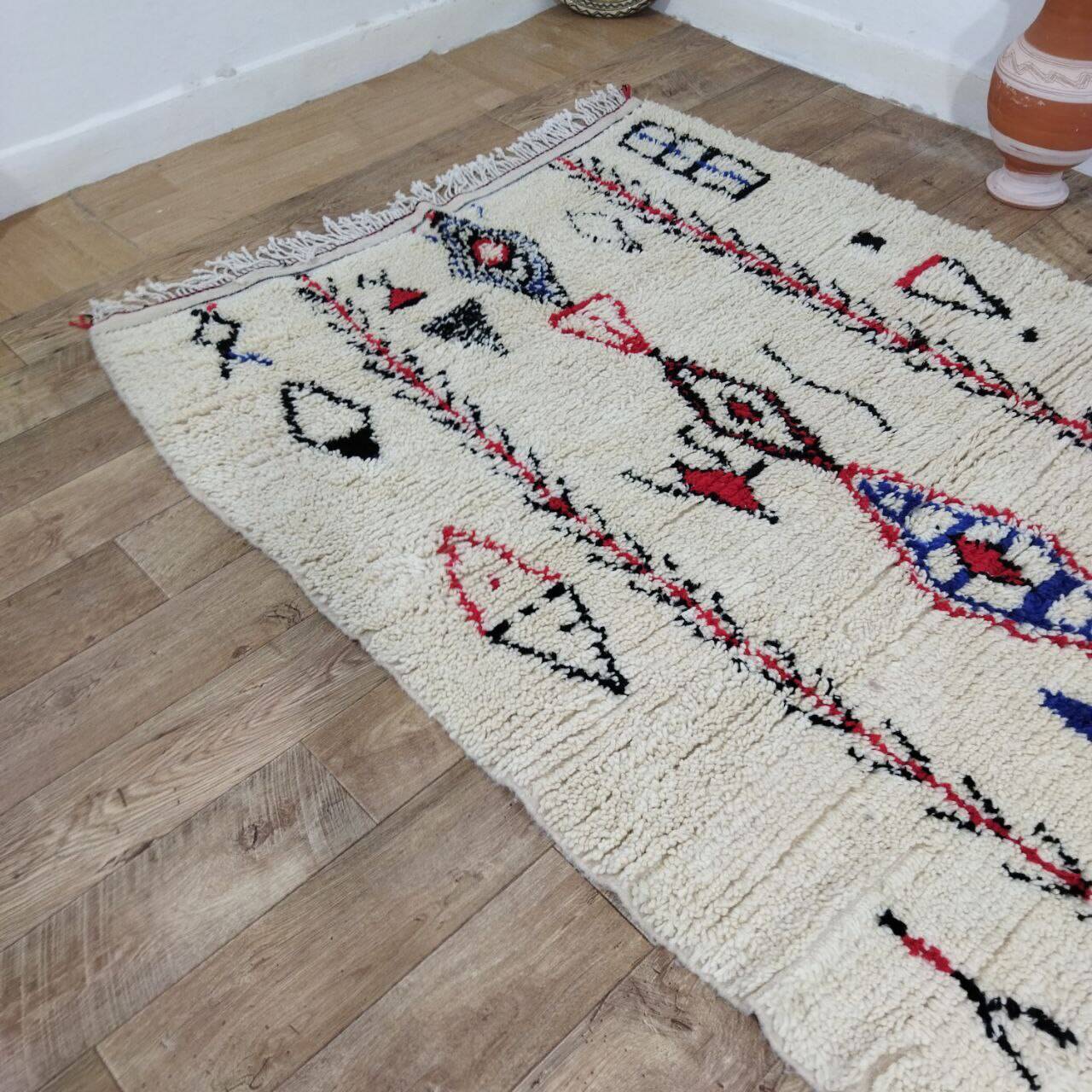 Handmade Moroccan Berber Rug 260 X 147 CM