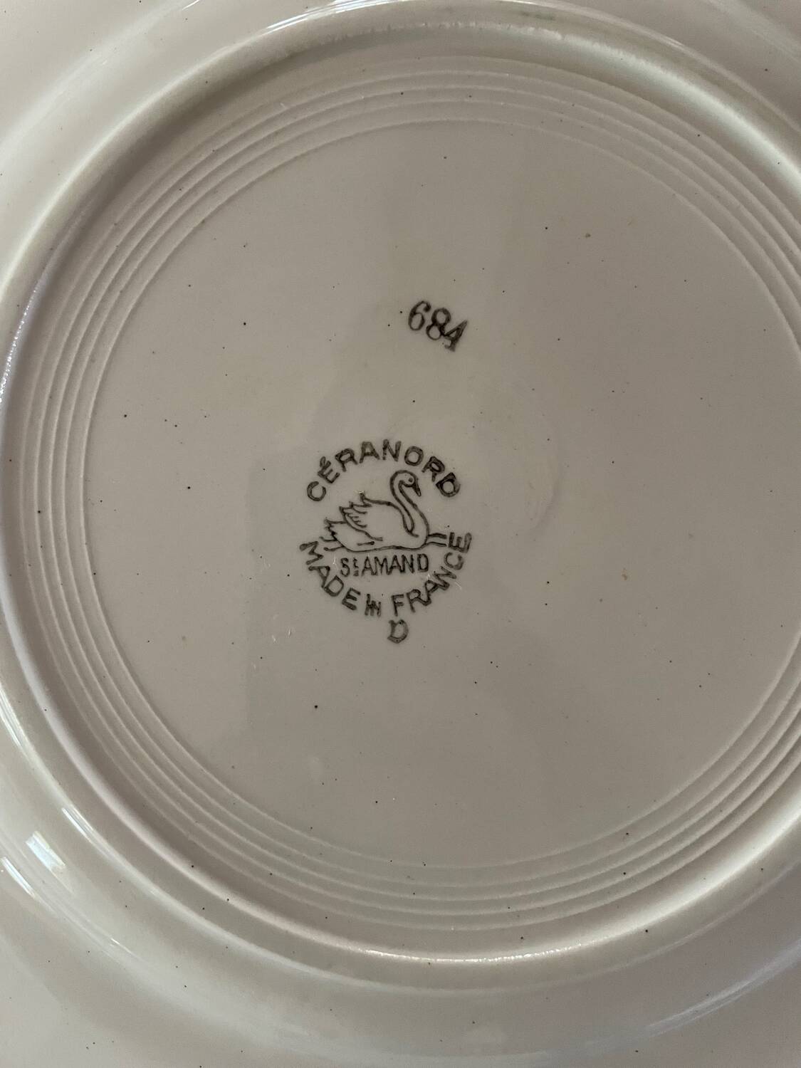 Lot 6 flat plates, 1 dish, 1 Ceranord Saint Amand Vintage 1950s dish