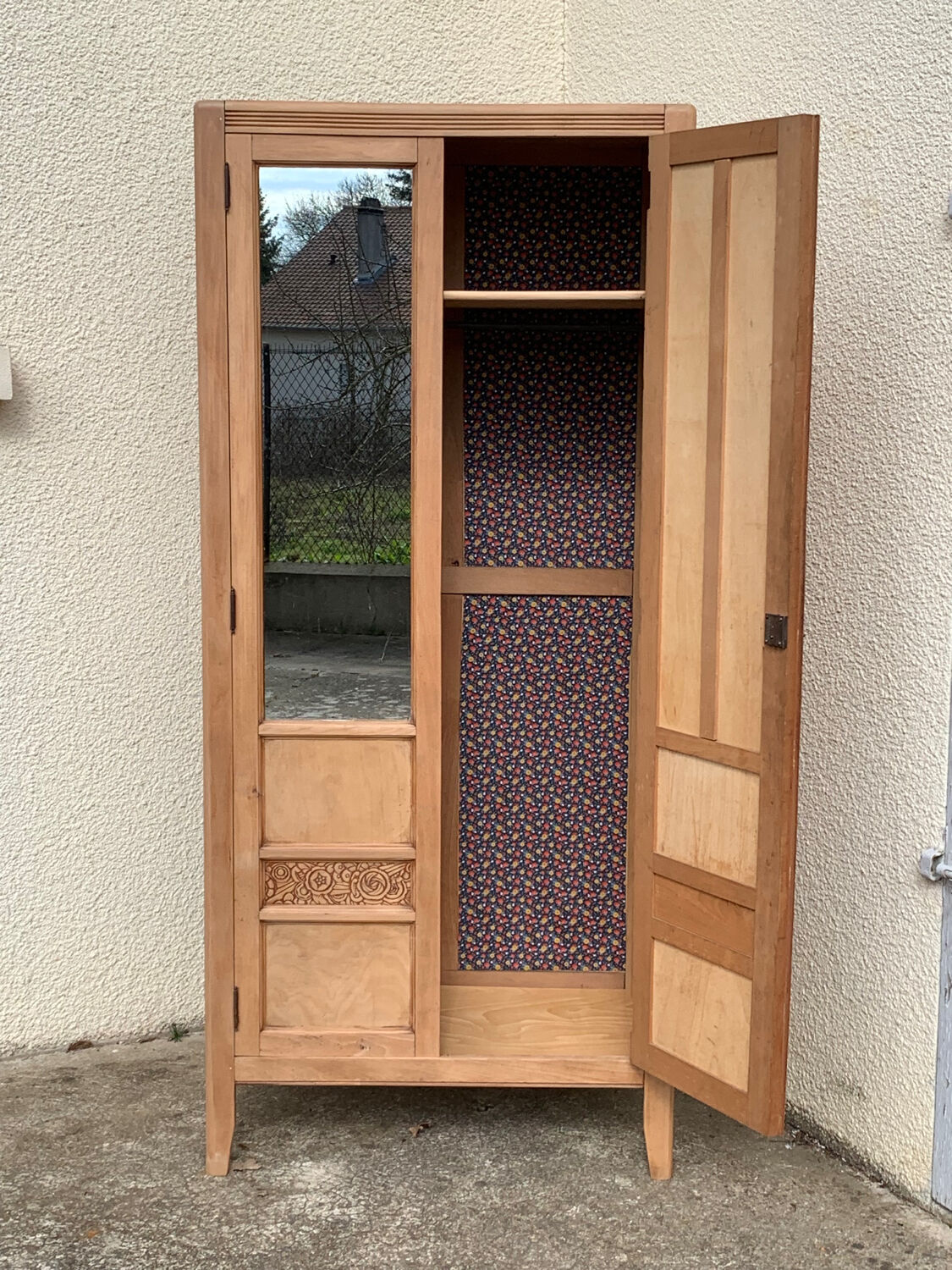 Parisian art deco cabinet 1930 raw wood