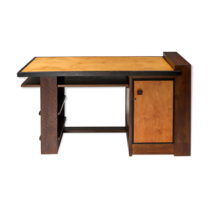 Bureau moderniste de M. Wouda pour