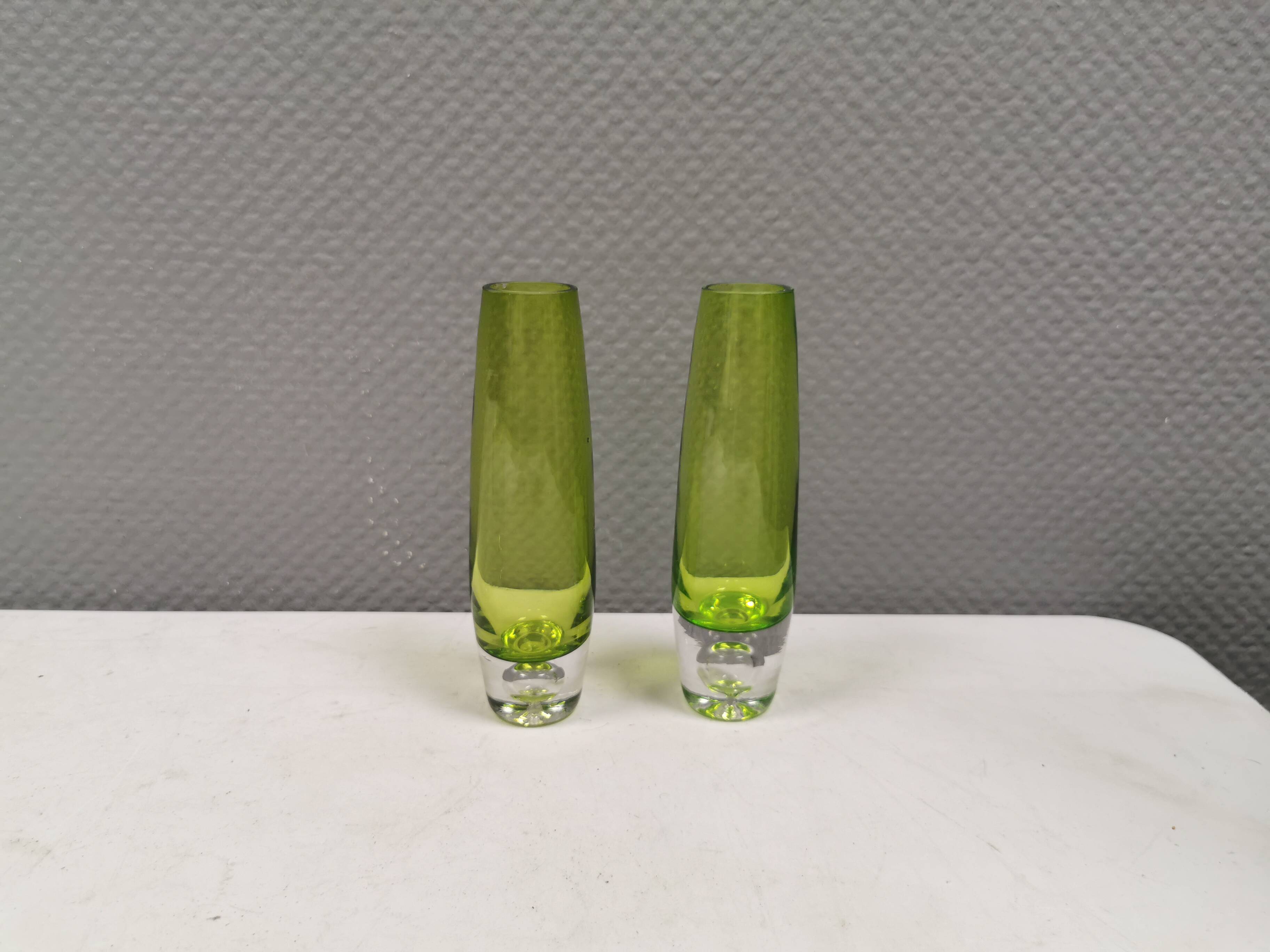 Torpedo glass vases in light green colours, inlaid trasparent glass bubbles