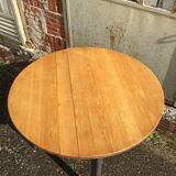 Round table