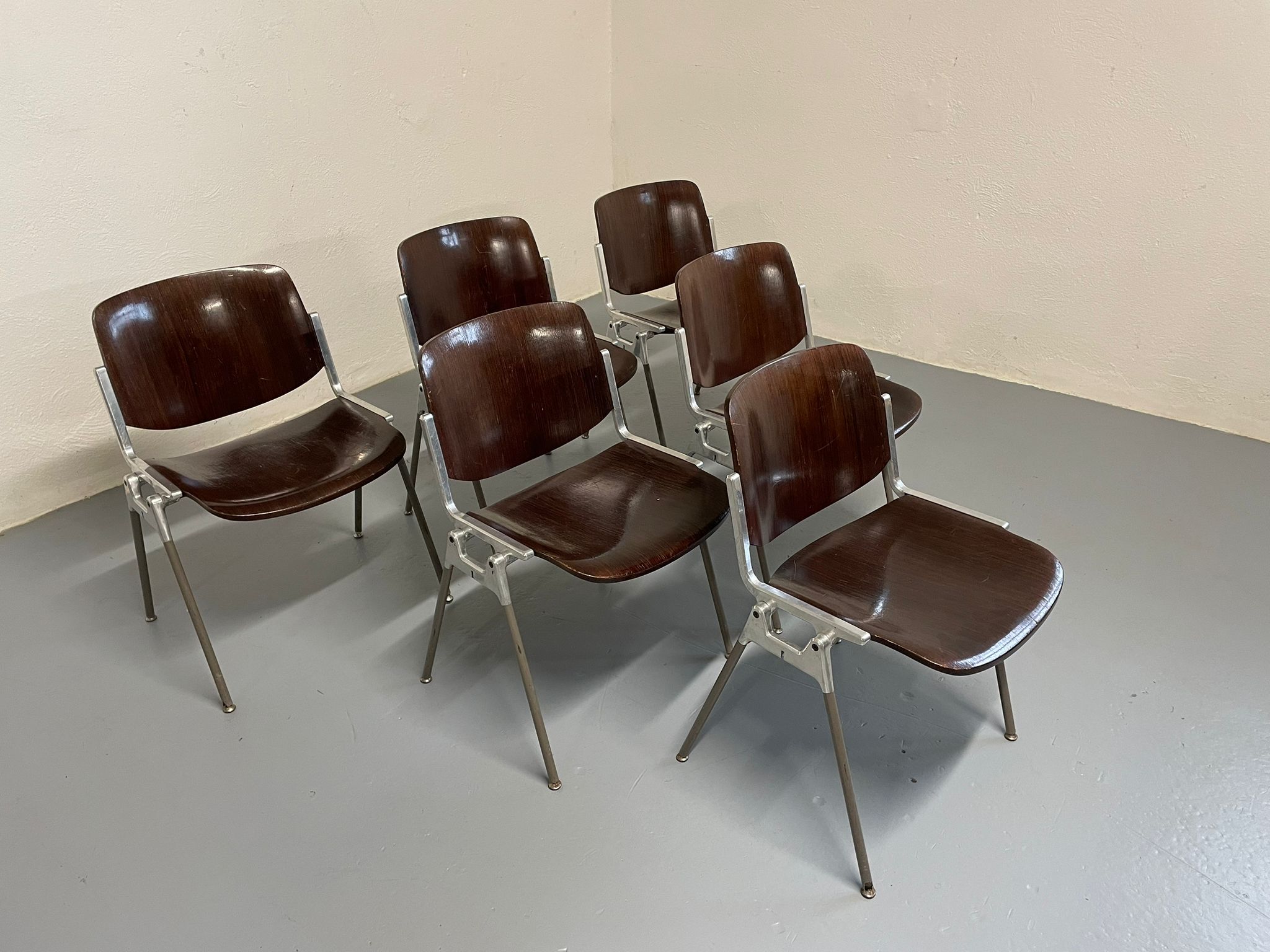 Set of 6 DSC106 dining chairs by Giancarlo Piretti for Castelli