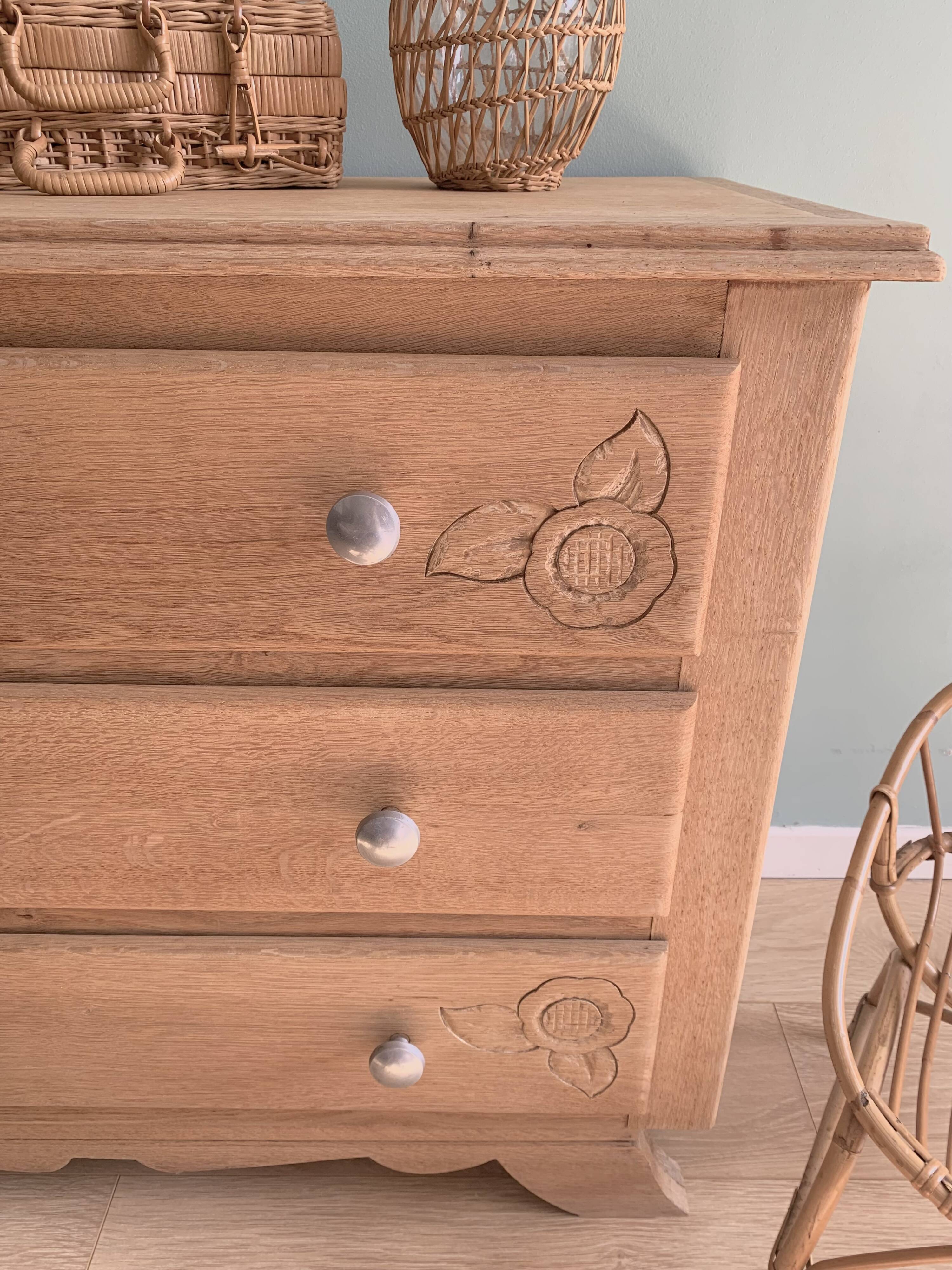 Art Deco chest of drawers