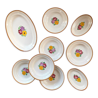 10 old hollow Villeroy and Boch earthenware plates with assorted dish and raviers