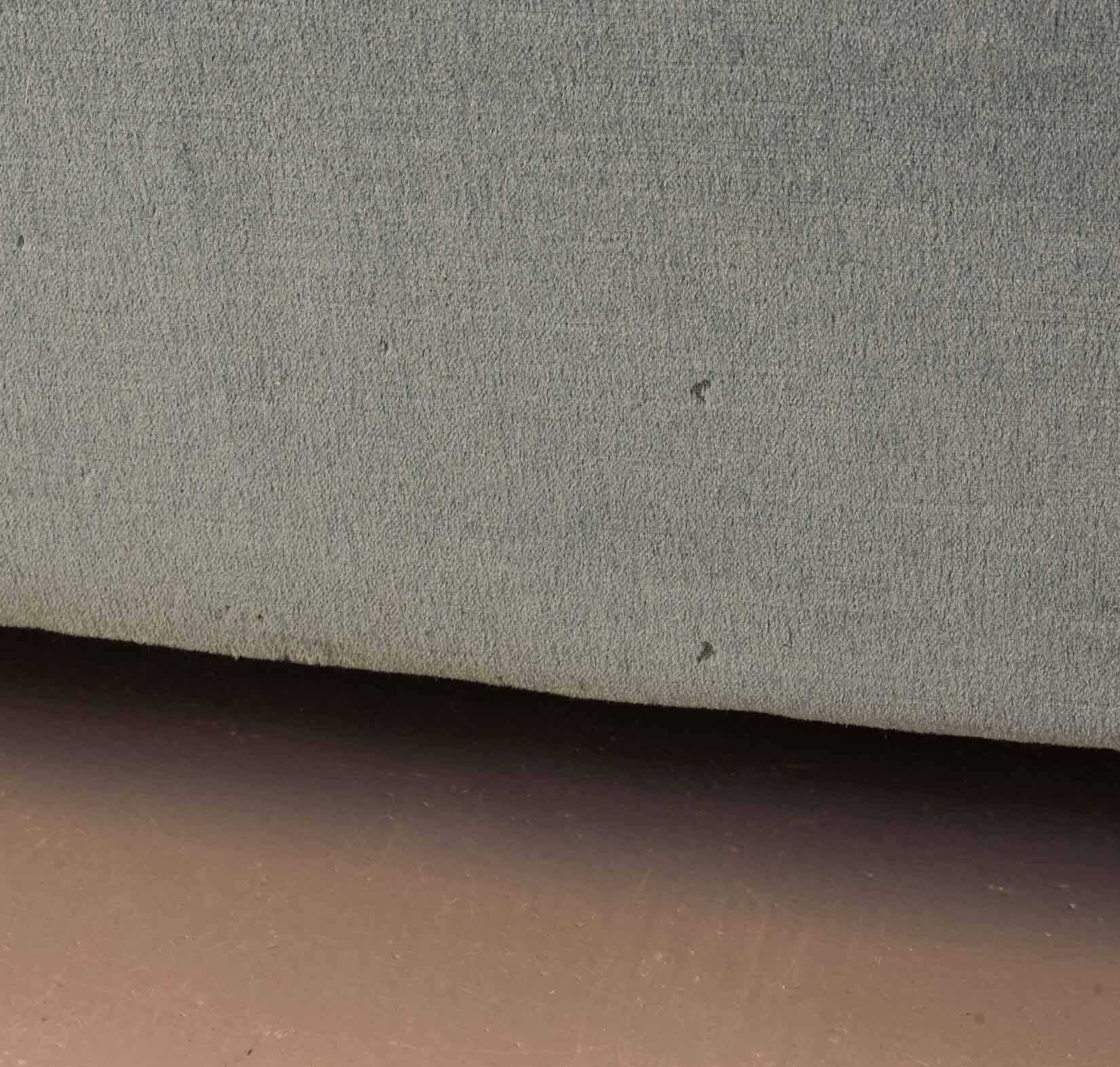 Chesterfield Duotone 2-Seat Sofa in Frosted Blue & Green Velvet 1950s