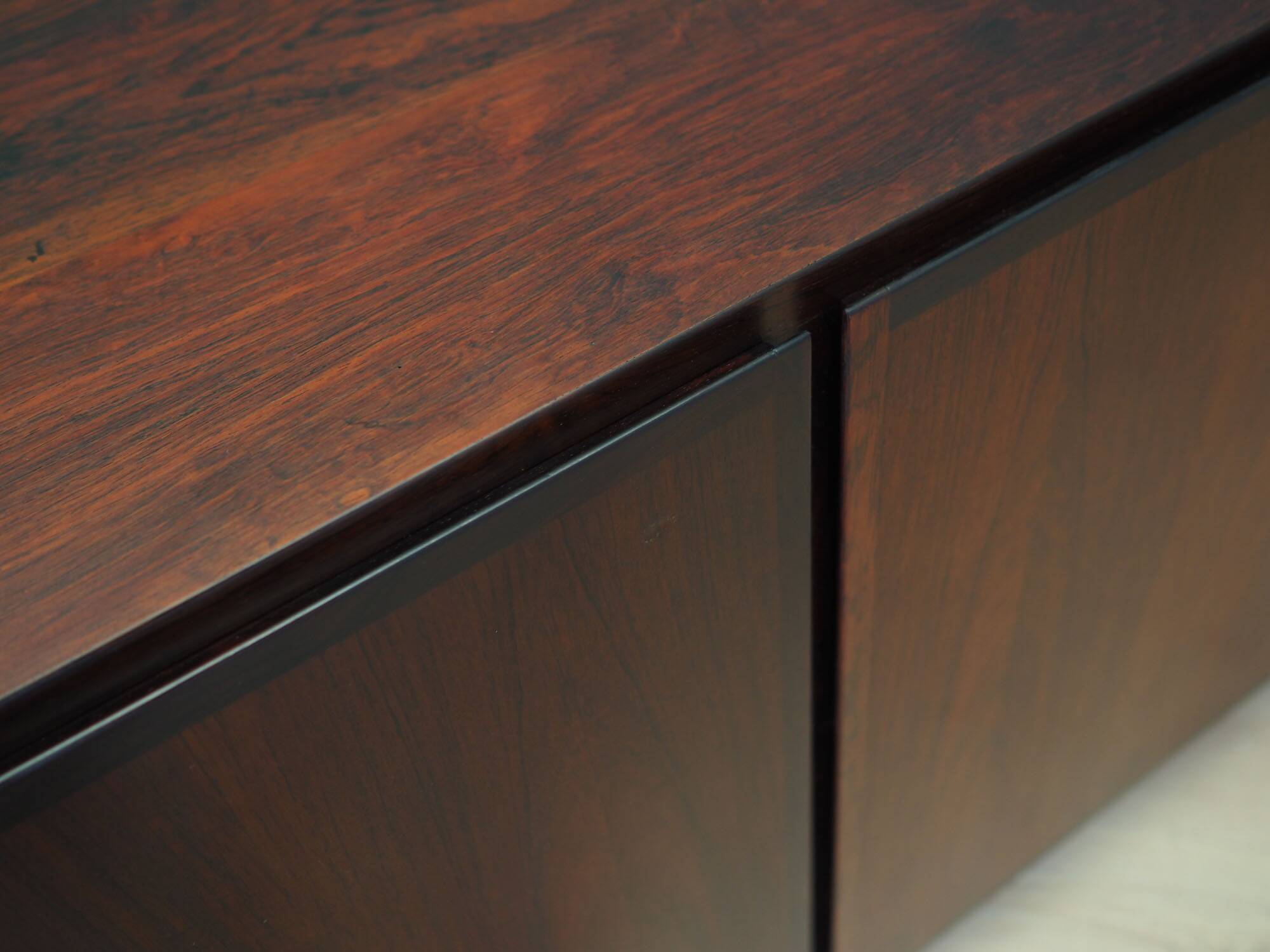 Cabinet en palissandre, design danois, années 1960, fabricant : Omann Jun
