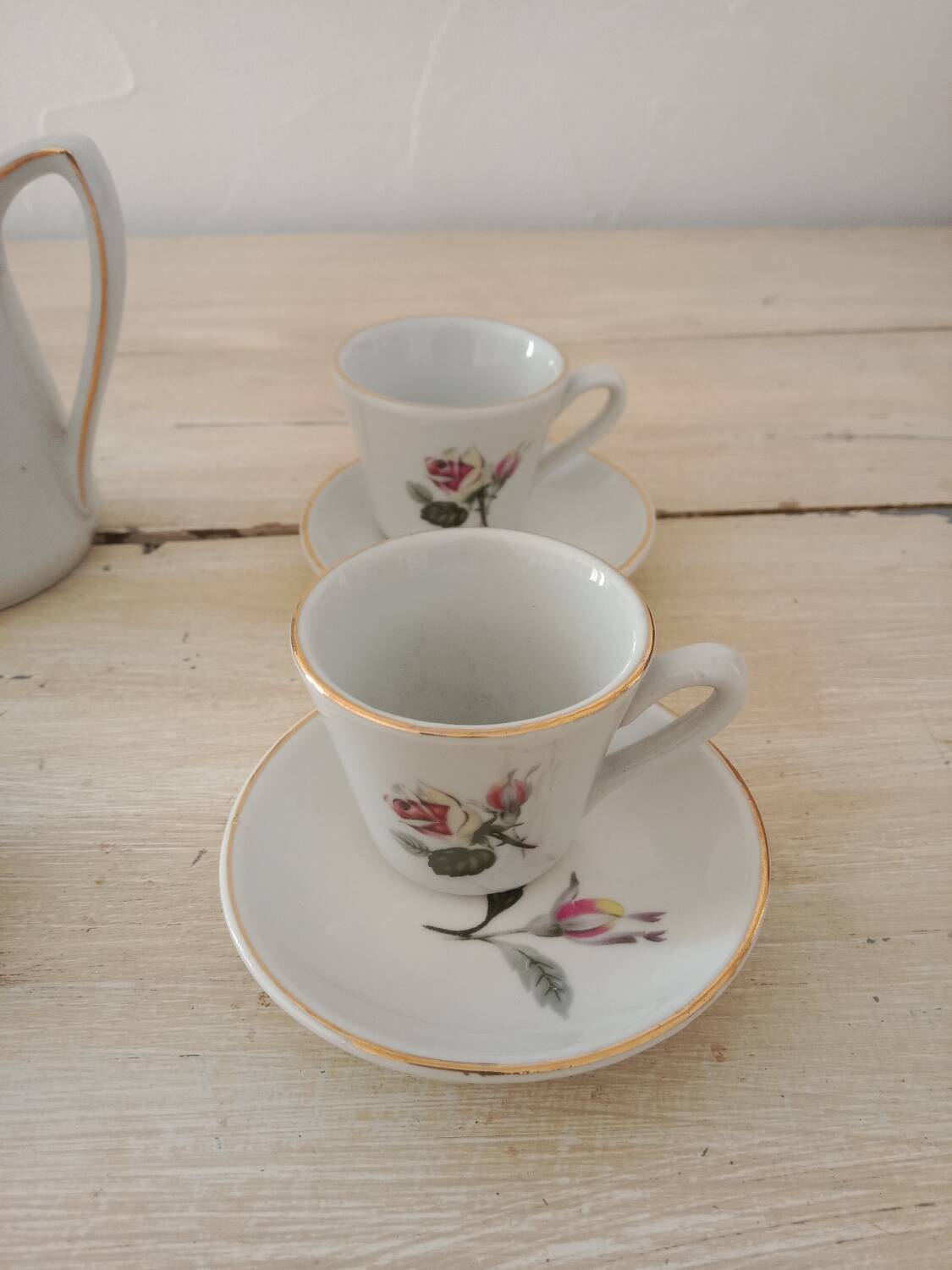 Porcelain dinette set
