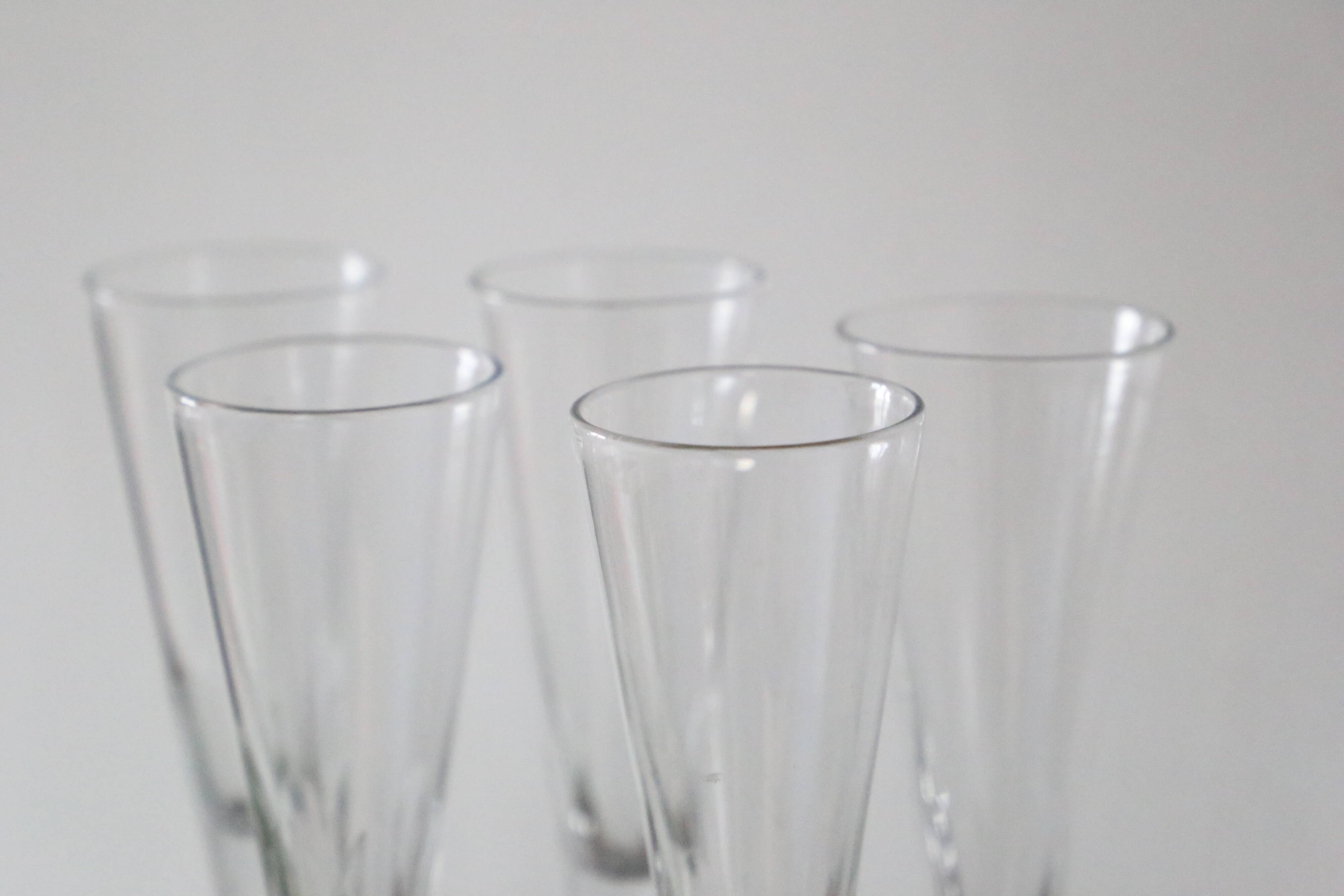 Lot de 5 flutes à champagne de bistrot, vintage