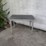 Farm table