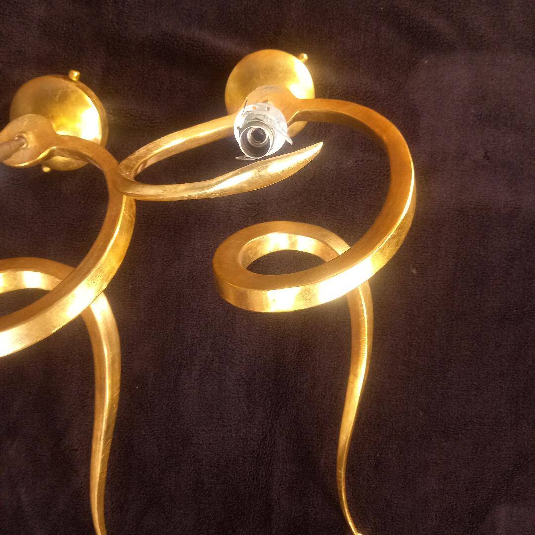 Pair of serpent "teo" lamp wall lights in gold aluminum, enzo ciampalini - 1970s