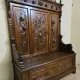 Renaissance bench chest in carved walnut – 19th century