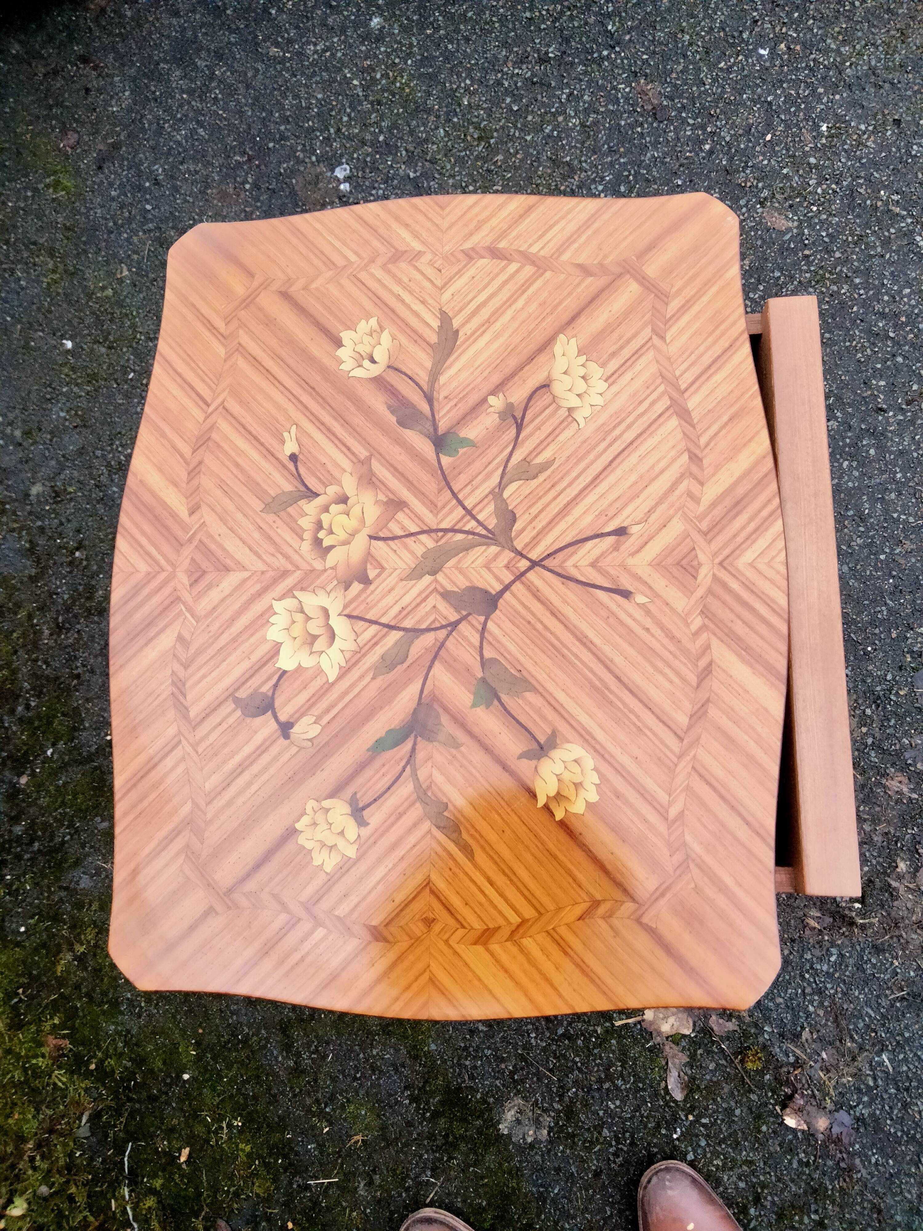 Paire de chevets marqueterie style louis xv