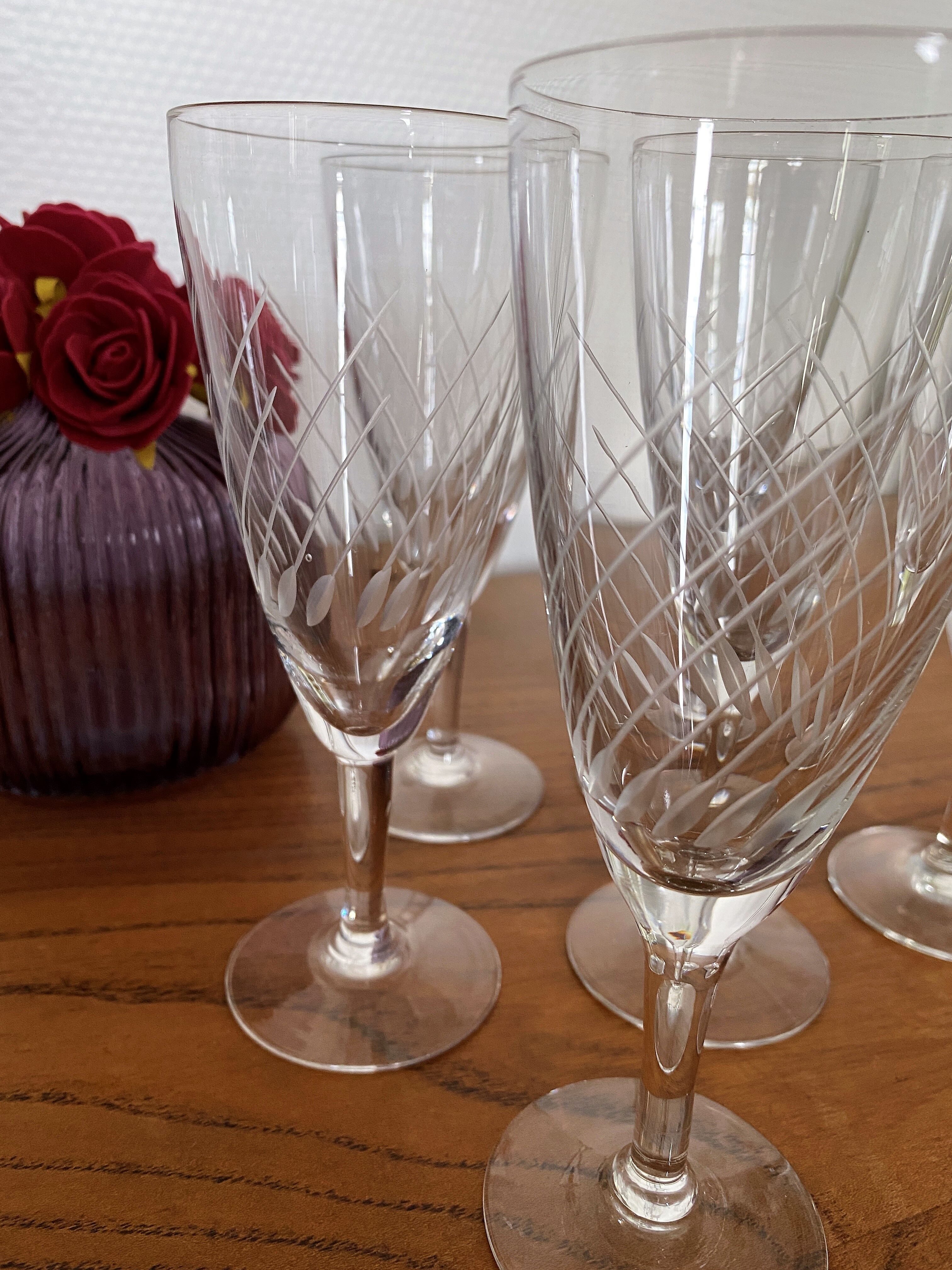 Set of 6 Champagne flutes in engraved glass 10 cl